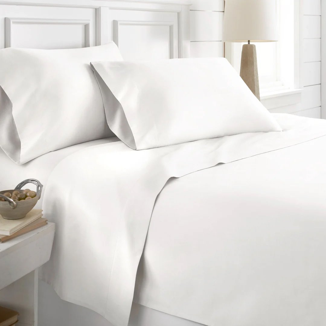 egyptian-cotton-solid-sheets-white_208edcfb-c1bf-428c-a08a-bd5122f20d5c_1080x copy.jpg