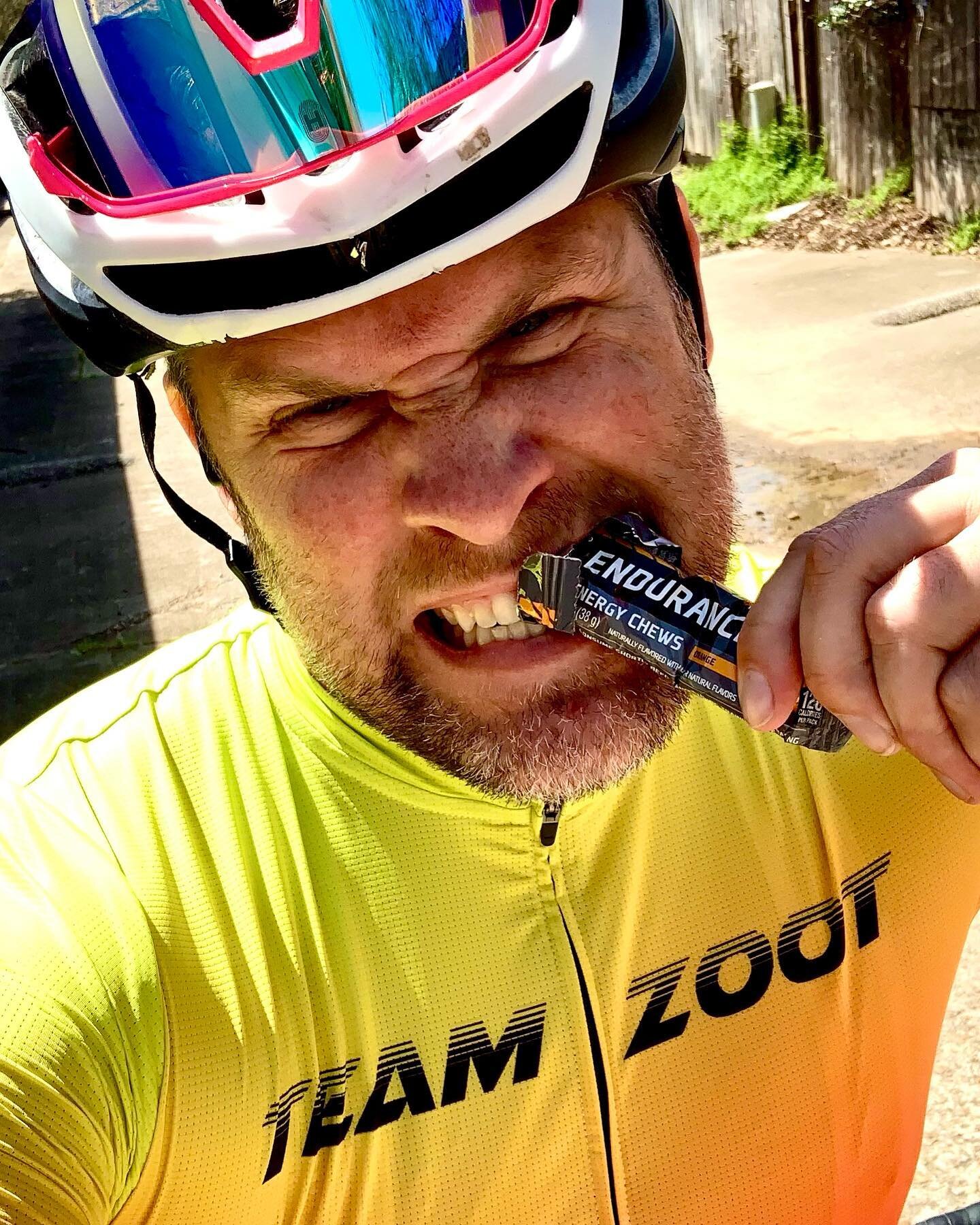 Endurance Sunday!! Perfect day for long steady miles. Even with the headwind. And don&rsquo;t forget your nutrition!! 

#racestationhouston #racingisrad #teamzoot #zootsports #teamzoottexas #wearhandske #coaching #cyclingcoaching