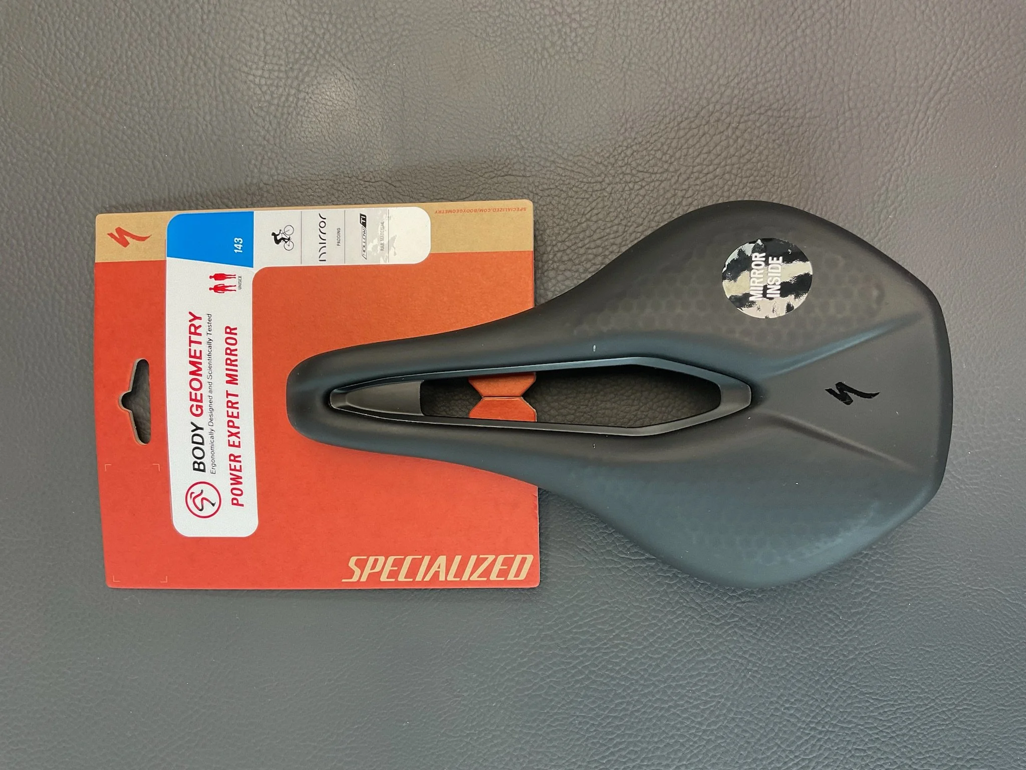 ユチャ　POWER WITH MIRROR SADDLE 143mm ユチャ POWER WITH MIRROR SADDLE 143mm S-Works Power with Mirror