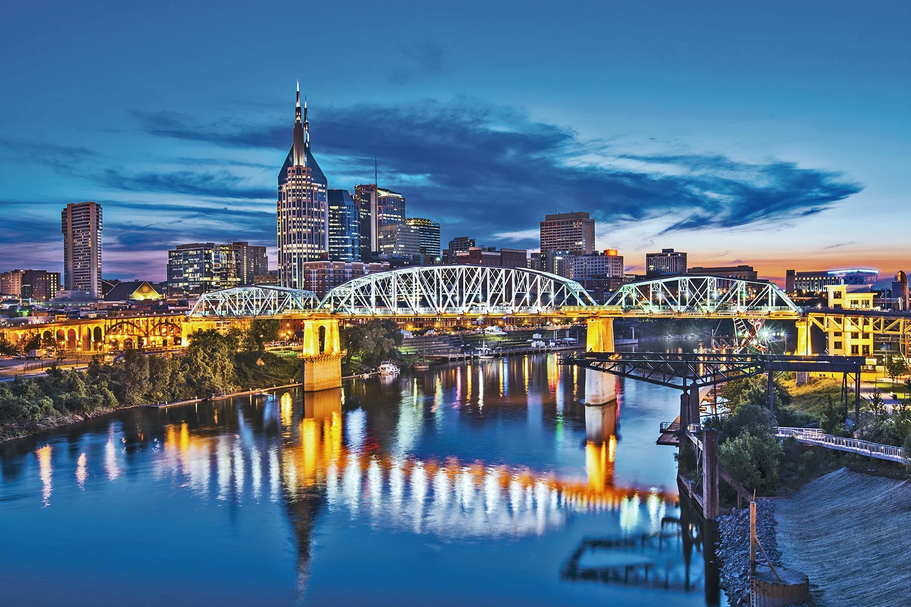 Hendersonville is just a short drive down I-65 to downtown Nashville.