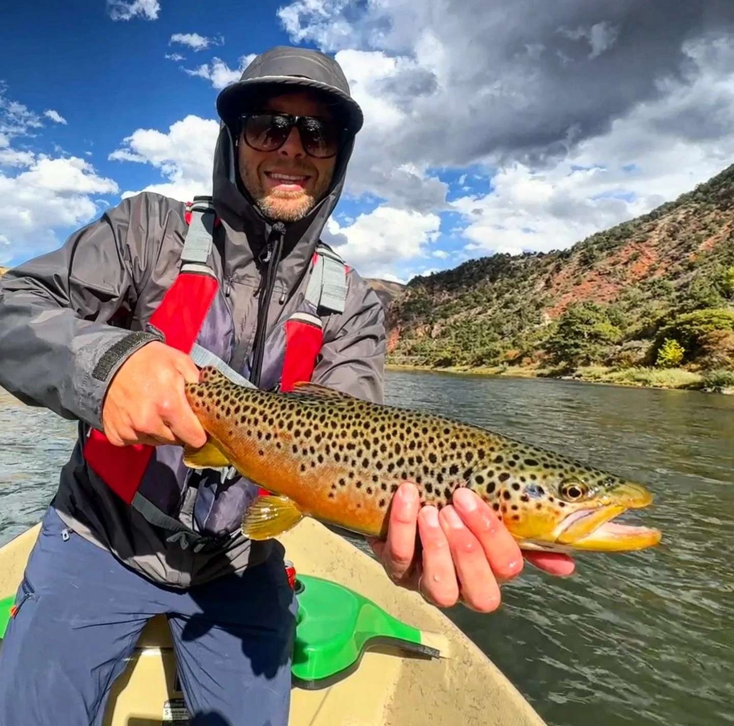 Rain ☔️ Wind 💨 Hail 🧊 &amp; finished ✔️ it out with a little Sun☀️WOW ~ Colors on this one were poppin&rsquo; 💯 #cwsff 🍃 🍂 🍁 #coloradowestslopeflyfishing #nature #smile #travel #flyfishing #fishing #trout #browntrout #fish #rainbowtrout #beauti