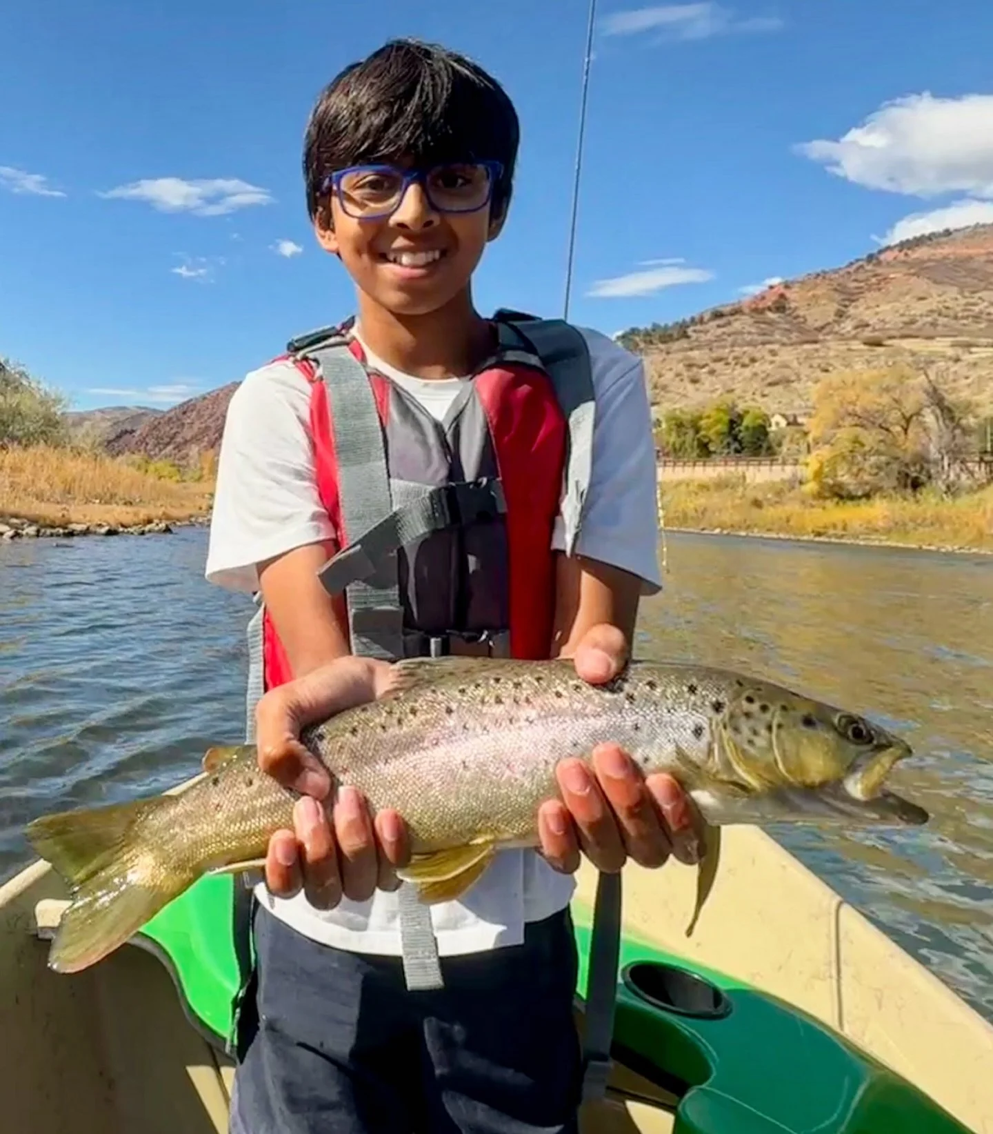 We had to get some brown trout too on Ahrav’s first day on the fly rod π #cwsff So awesome π π€© #coloradowestslopeflyfishing #nature #smile #travel #flyfishing #fishing #trout #browntrout #fish #rainbowtrout #beautiful #bassfishing #happy #co