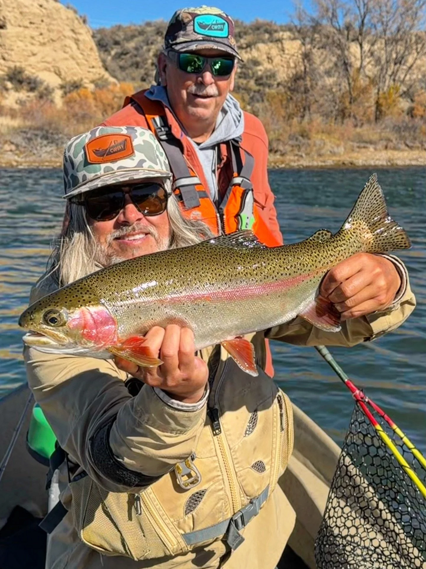 An absolute banner day with sunshine ☀️ and beautiful fish 🐟 all day long to open up November&hellip; #cwsff 🎣 😀 👍🙏👌Good Vibes on the water 💦 #coloradowestslopeflyfishing #nature #smile #travel #flyfishing #fishing #trout #brown-trout #fish #r