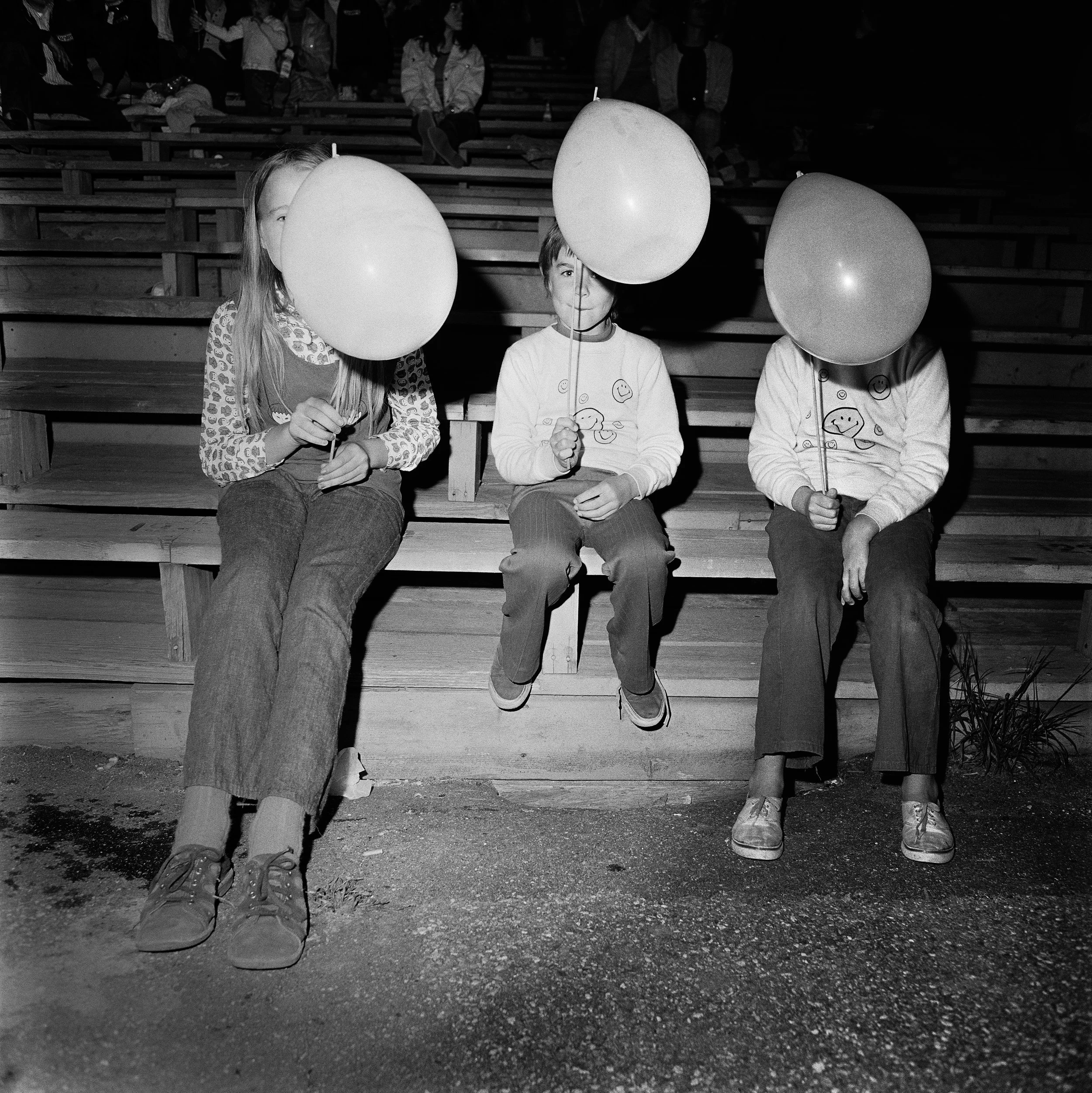 Kids with balloons, Thompson Speedway, Thompson, CT, 1972