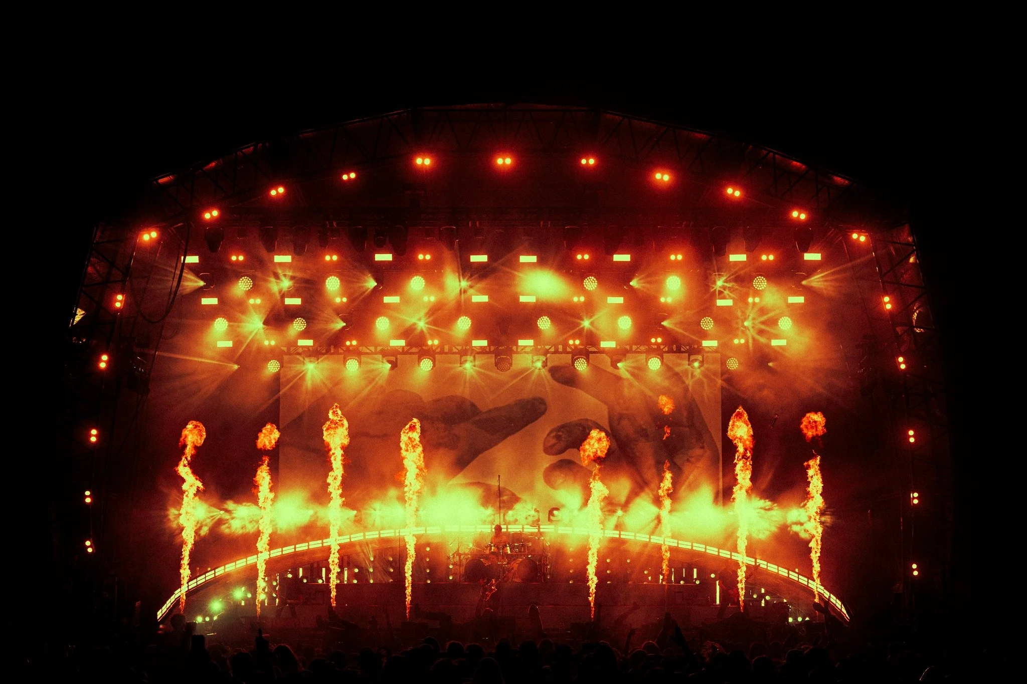 Gojira // EU tour, summer 2025

Philip spent his summer on tour with the hardworking band and crew of the Gojira production. They travelled the continent, one festival after the other. Next week he&rsquo;s heading out yet again. This time they&rsquo;