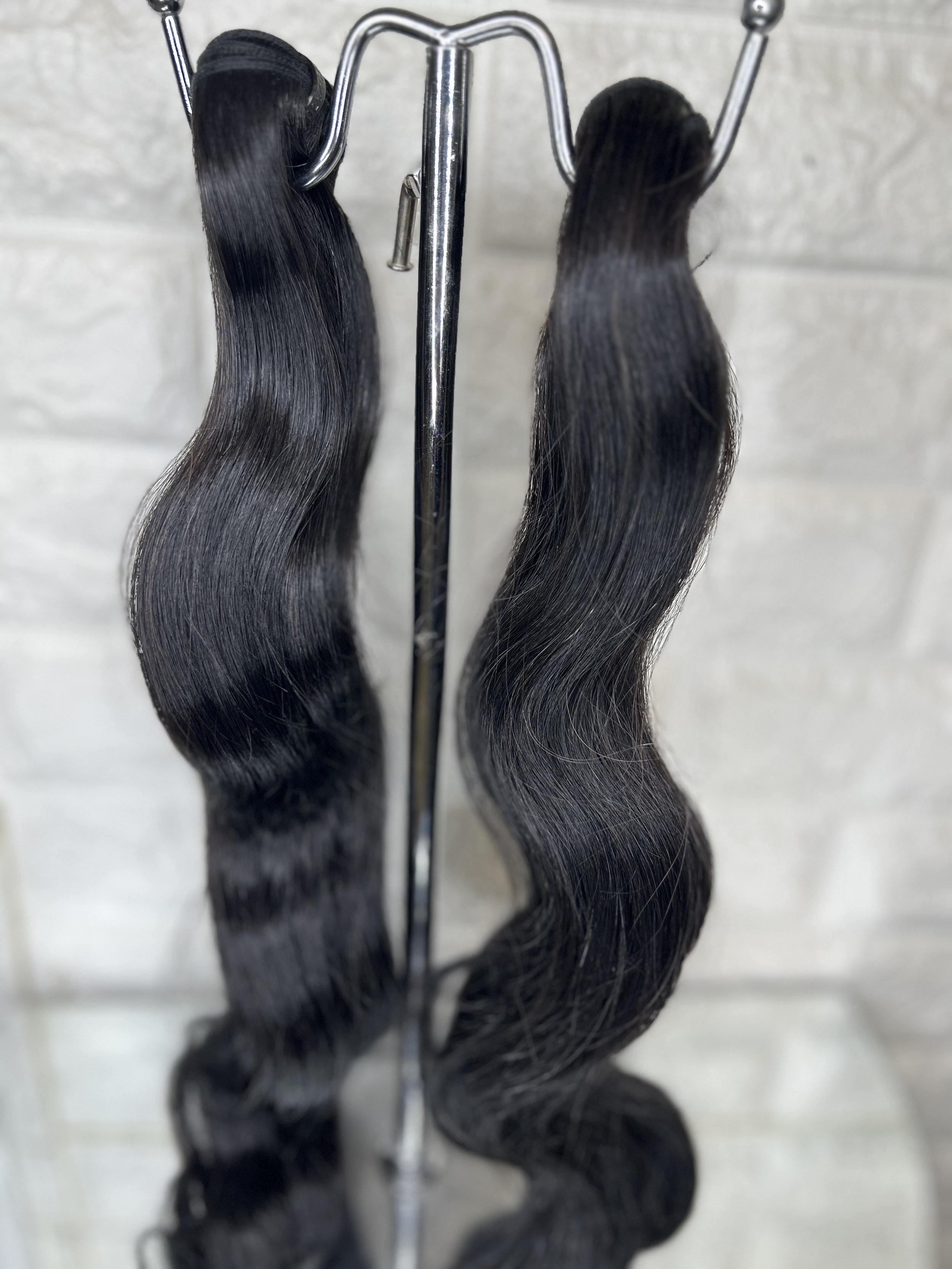 Cambodian Loose wave
