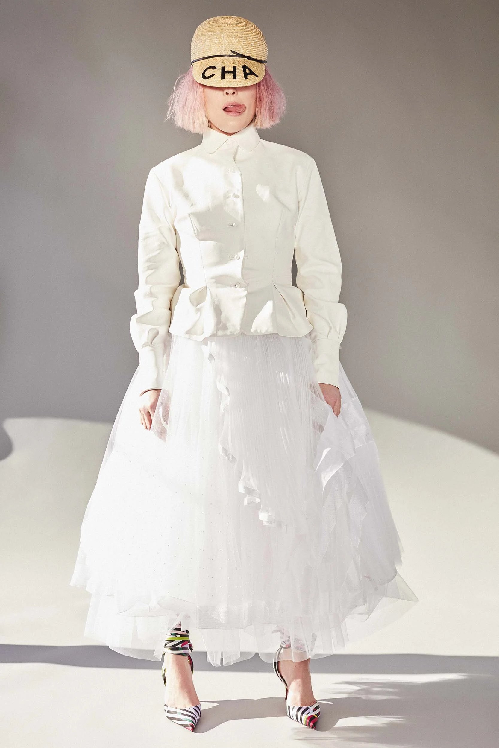 noomi-rapace-magazine-fashion-celebrity-portrait-07.JPG