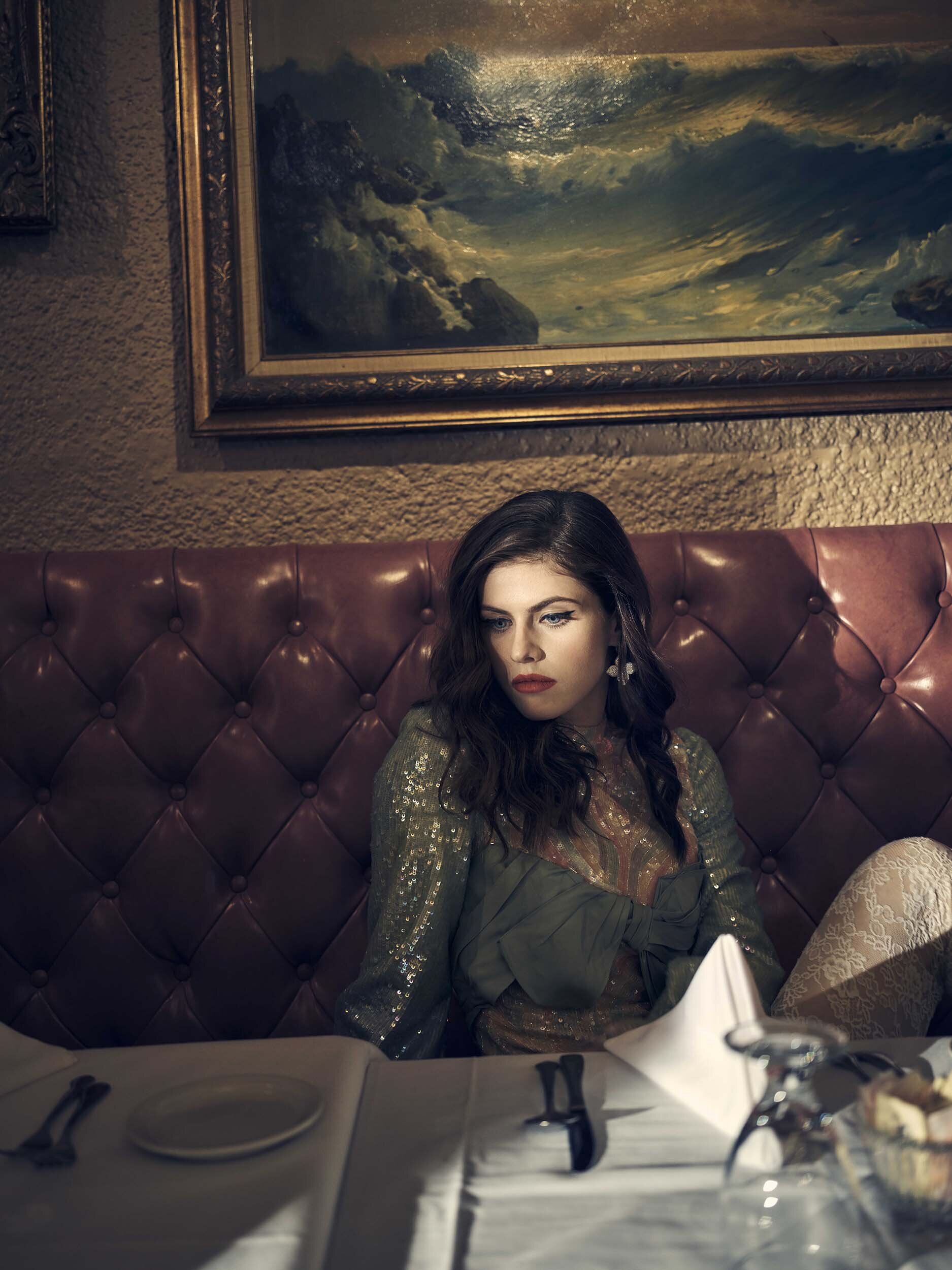alexandra-daddario-magazine-fashion-celebrity-portrait-08.JPG