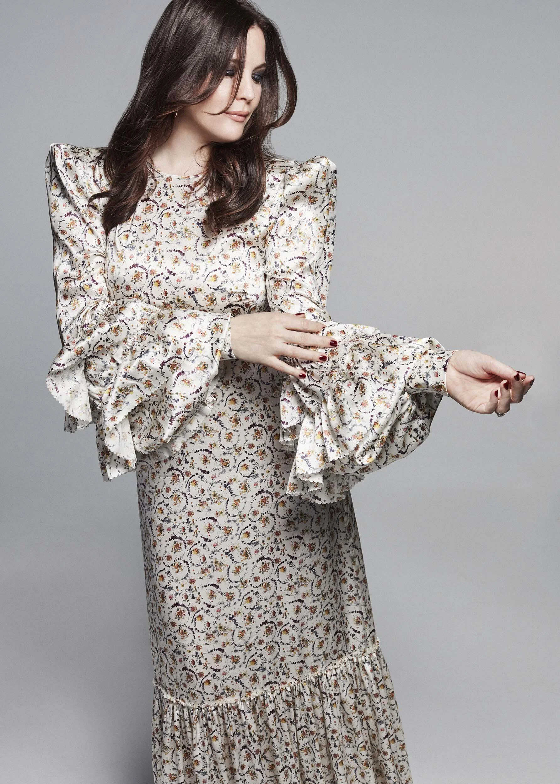 liv-tyler-magazine-fashion-celebrity-portrait-04.JPG