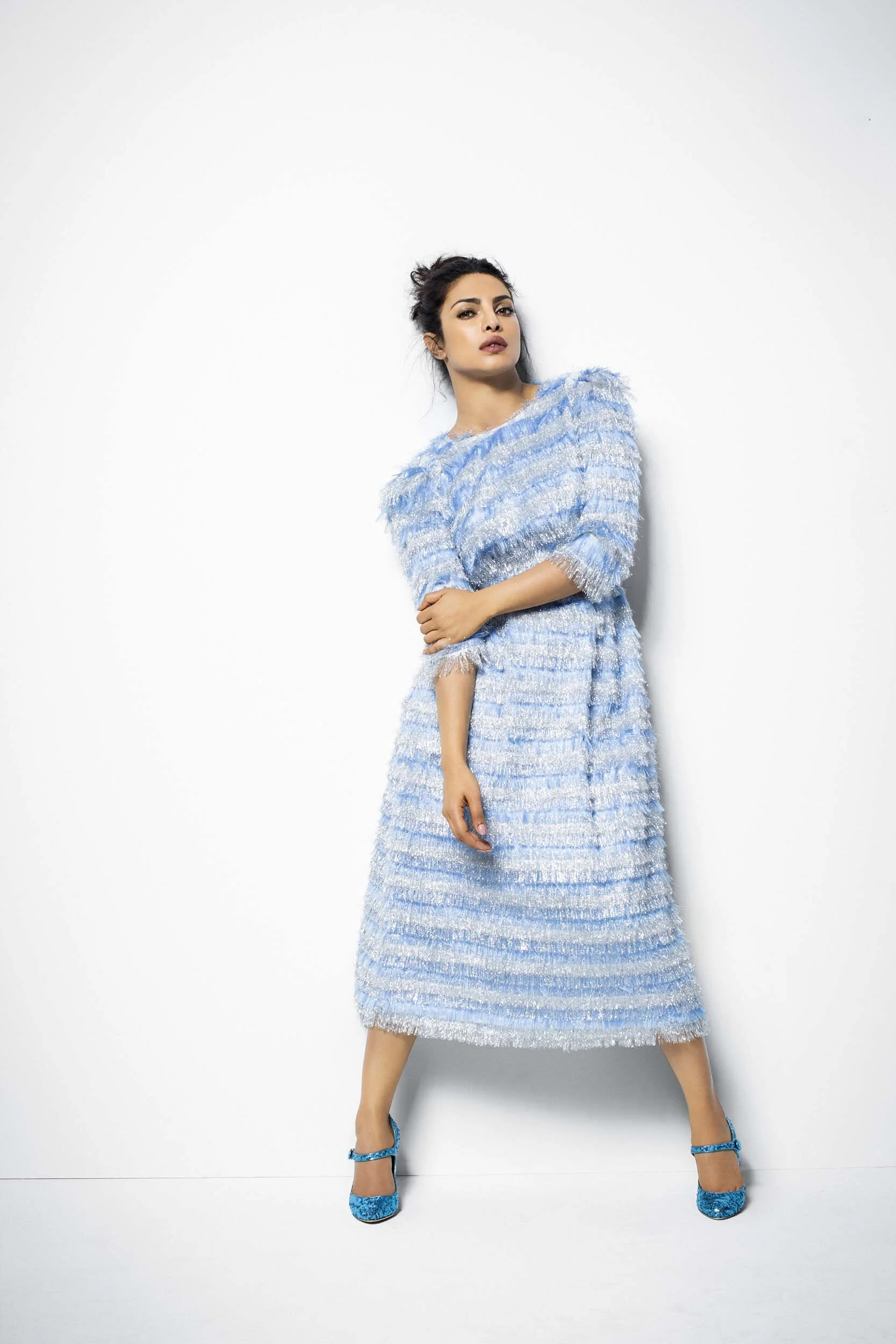 priyanka-chopra-magazine-fashion-celebrity-portrait-05.JPG