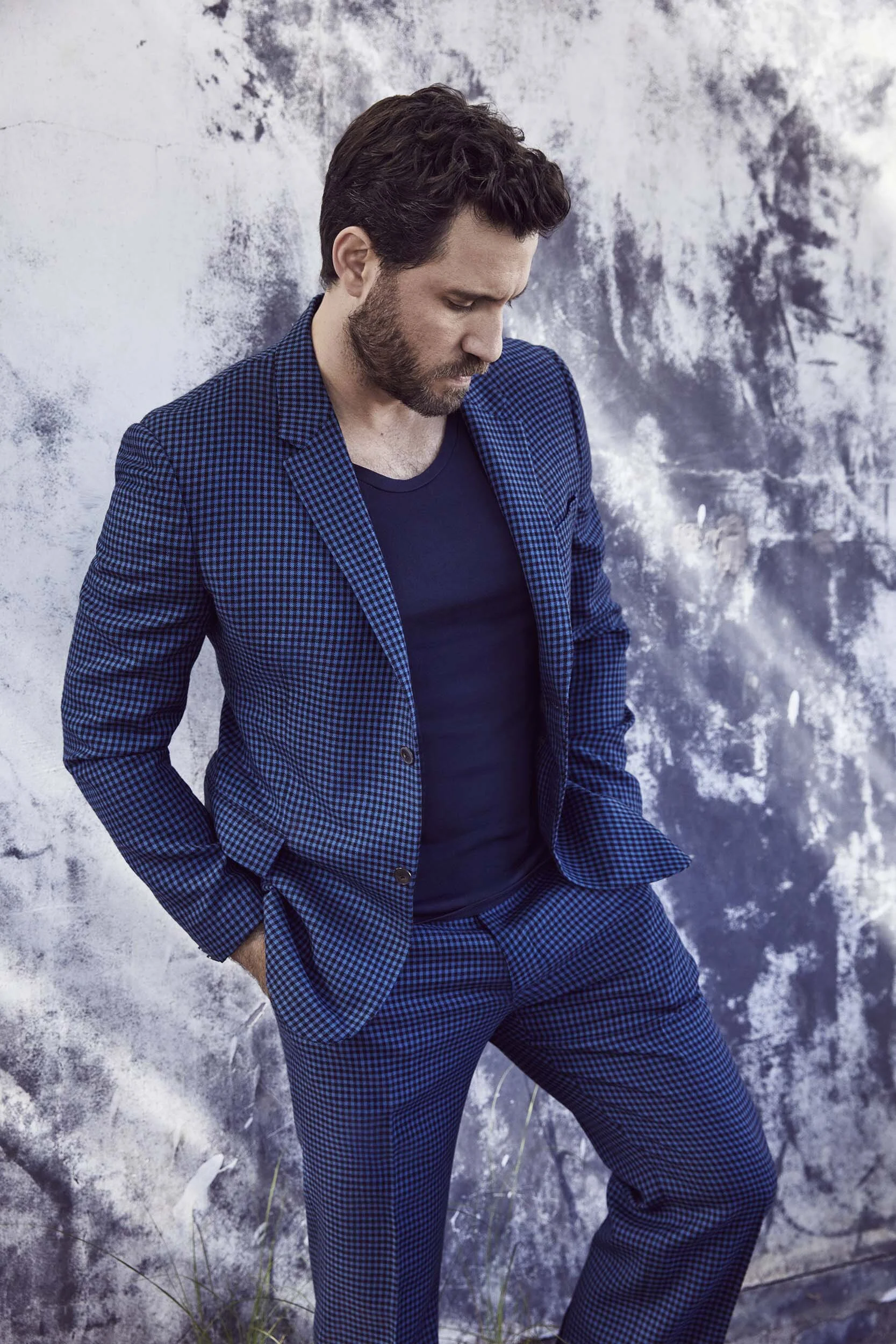 edgar-ramirez-magazine-fashion-celebrity-portrait-05.JPG