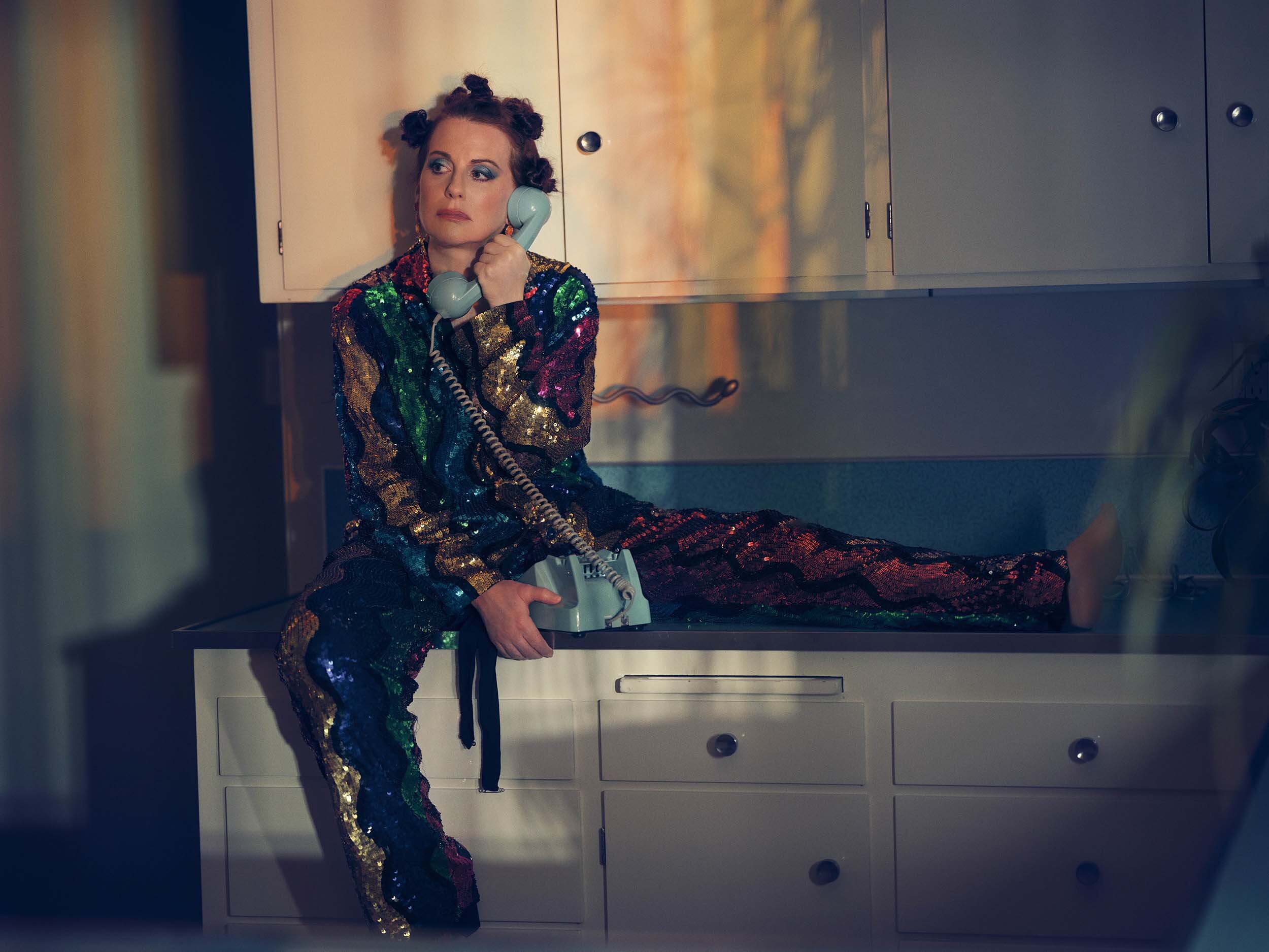 megan-mullally-magazine-fashion-celebrity-portrait-08.JPG