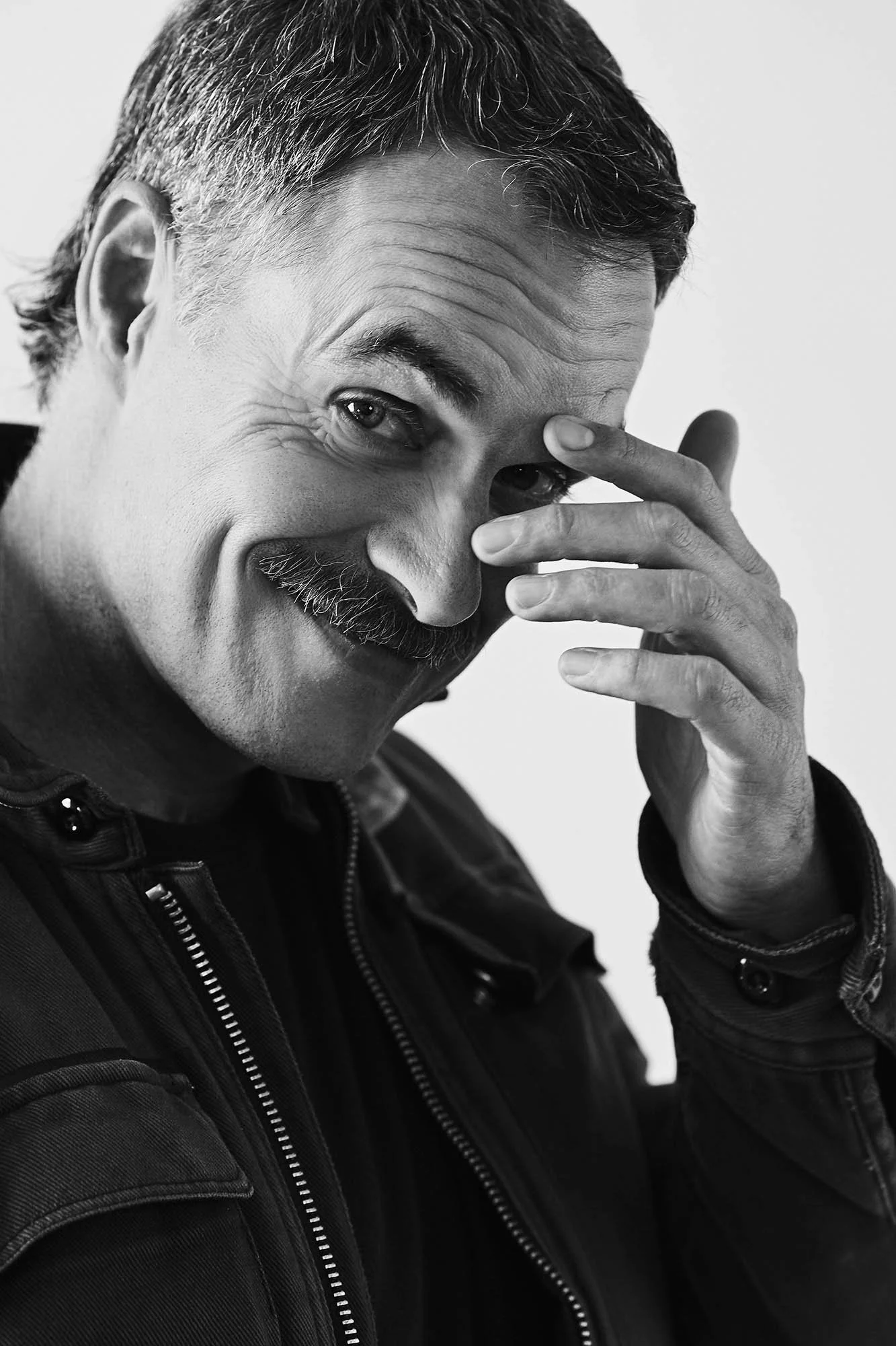murray-bartlett-pride-lgbtq-celebrity-actor-portrait-magazine-editorial-138.JPG
