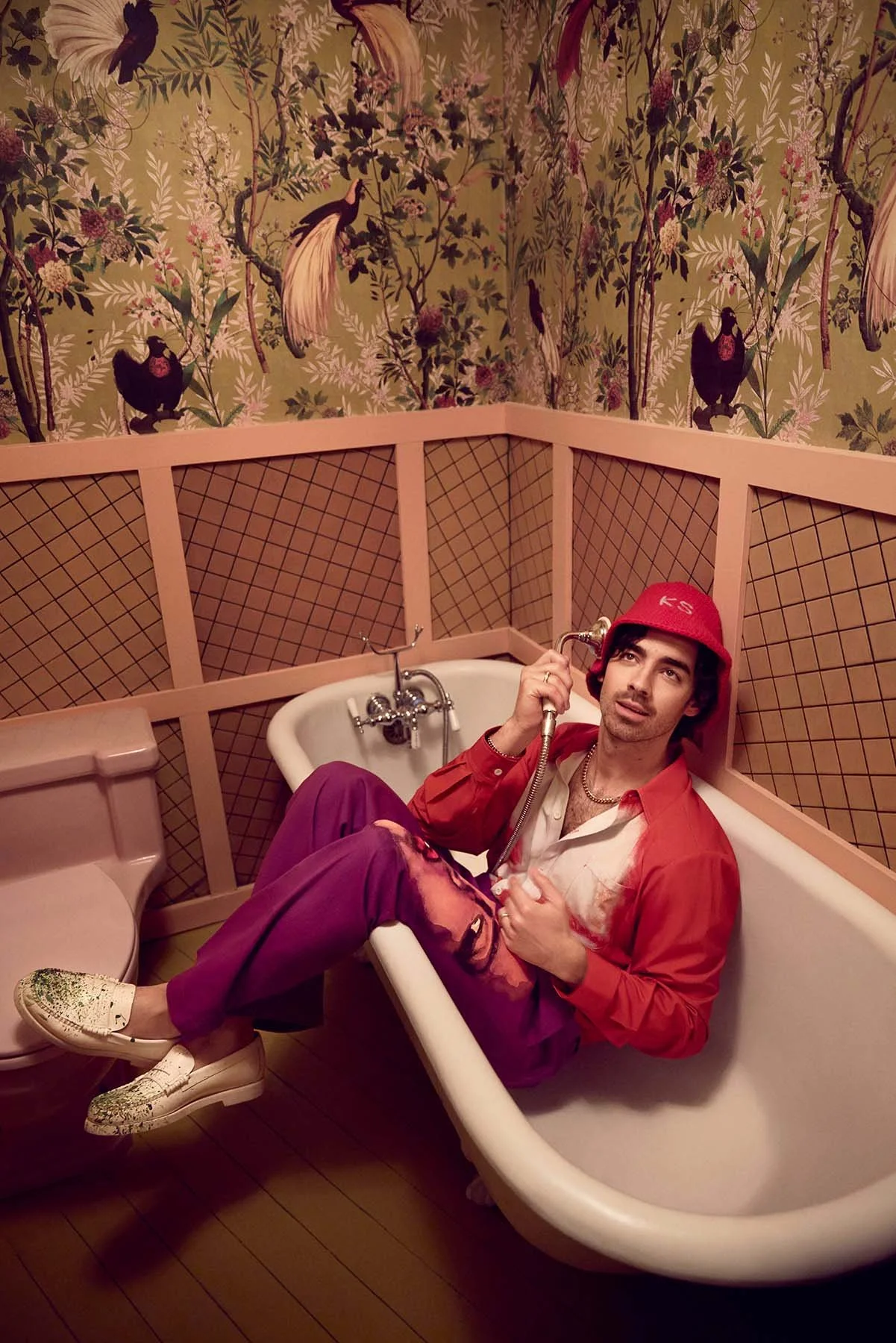 Joe-Jonas-Magazine-Cover-Shoot-Celebrity-Fashion-03.JPG