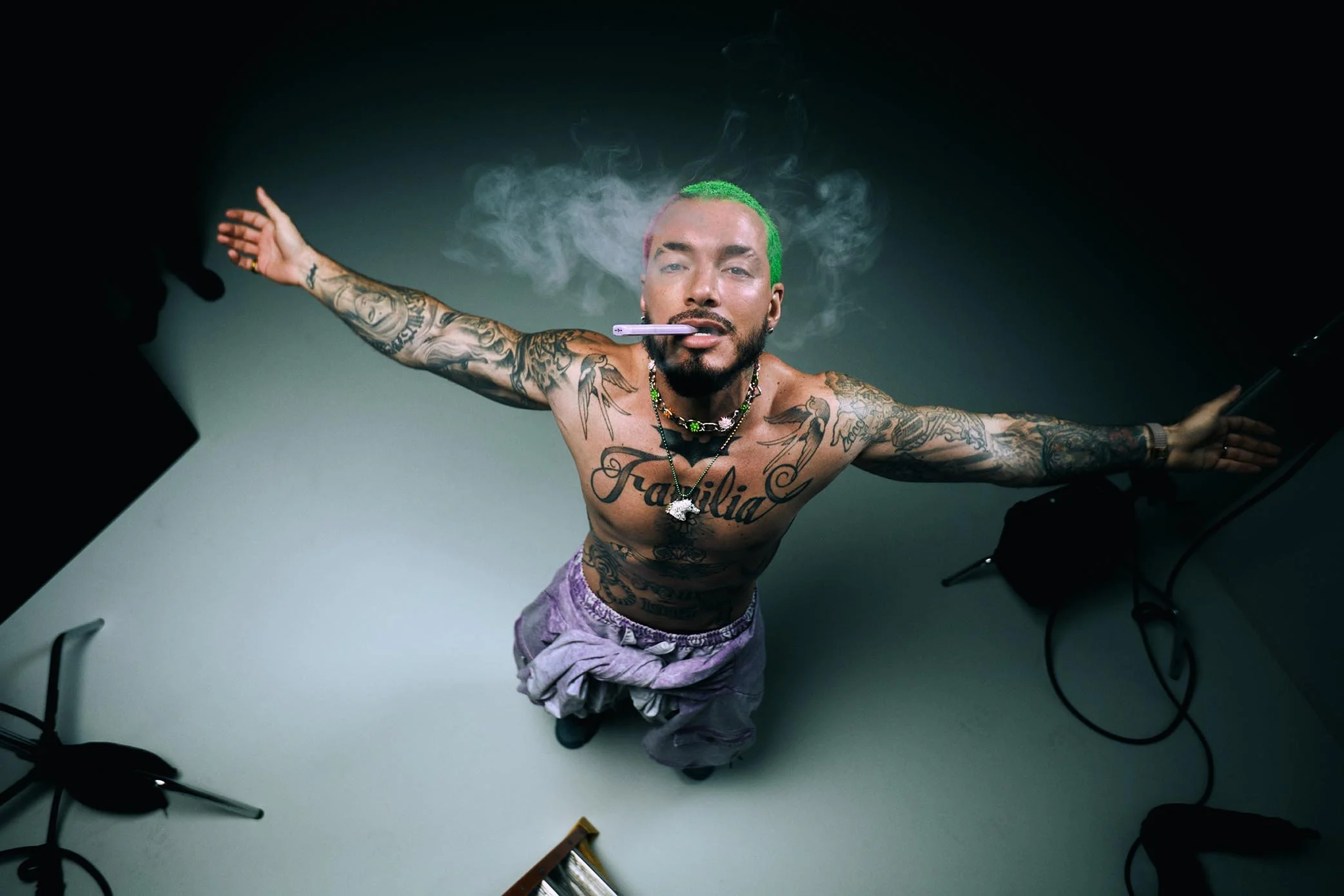 j-balvin-magazine-cover-photo-shoot-fashion-07.JPG