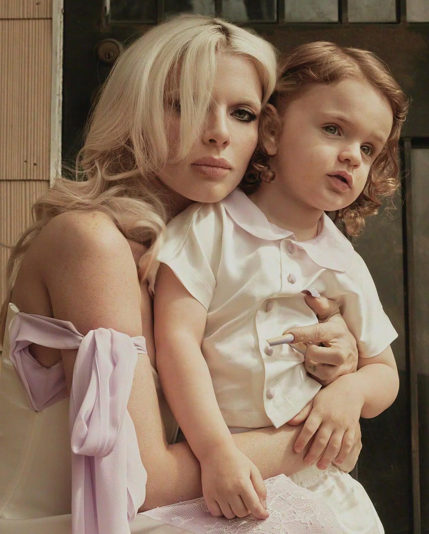 Julia-Fox-magazine-cover-son-Valentino-fashion-photo-shoot06.JPG