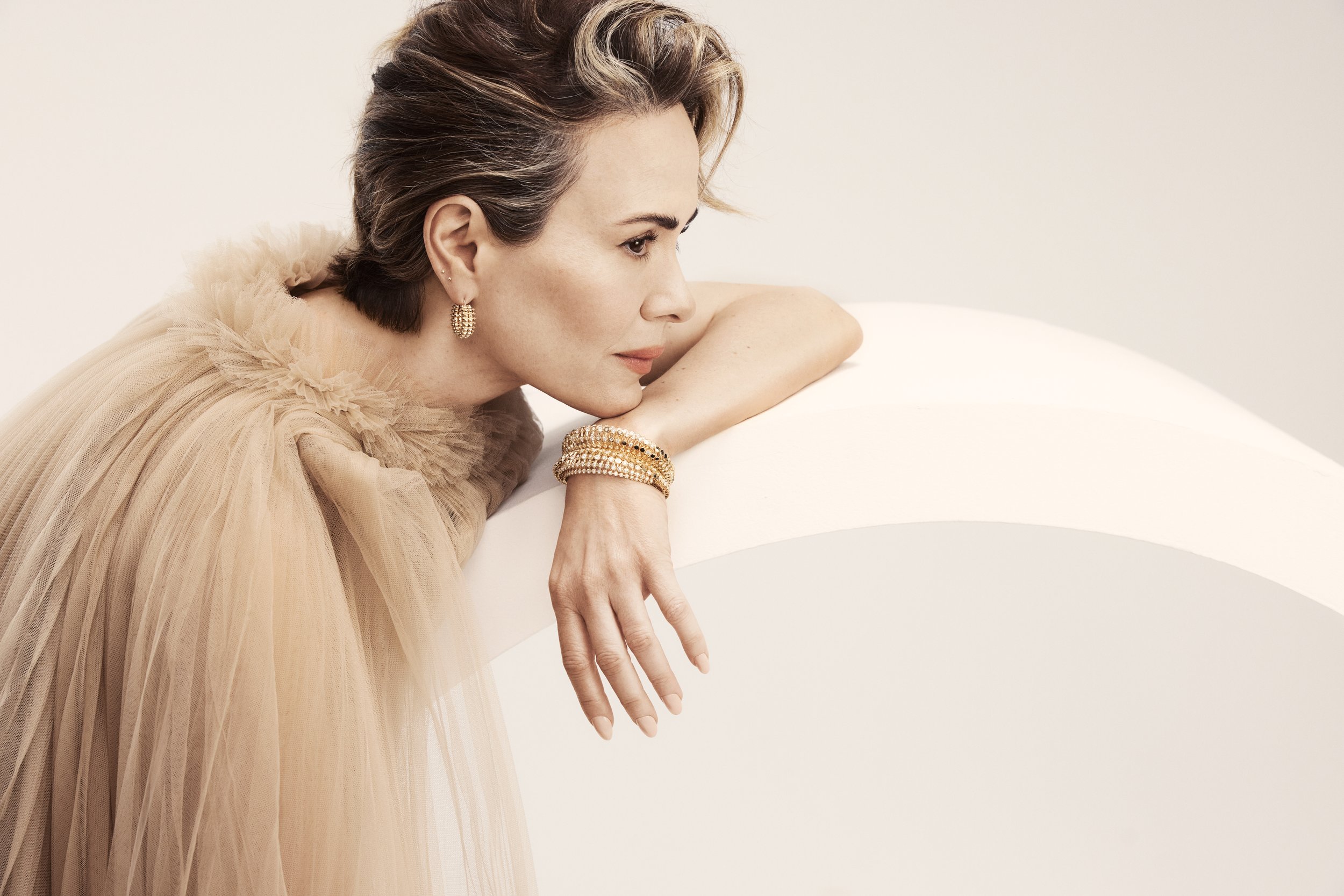 Sarah-Paulson-magazine-cover-editorial-fashion-shoot-07.JPG