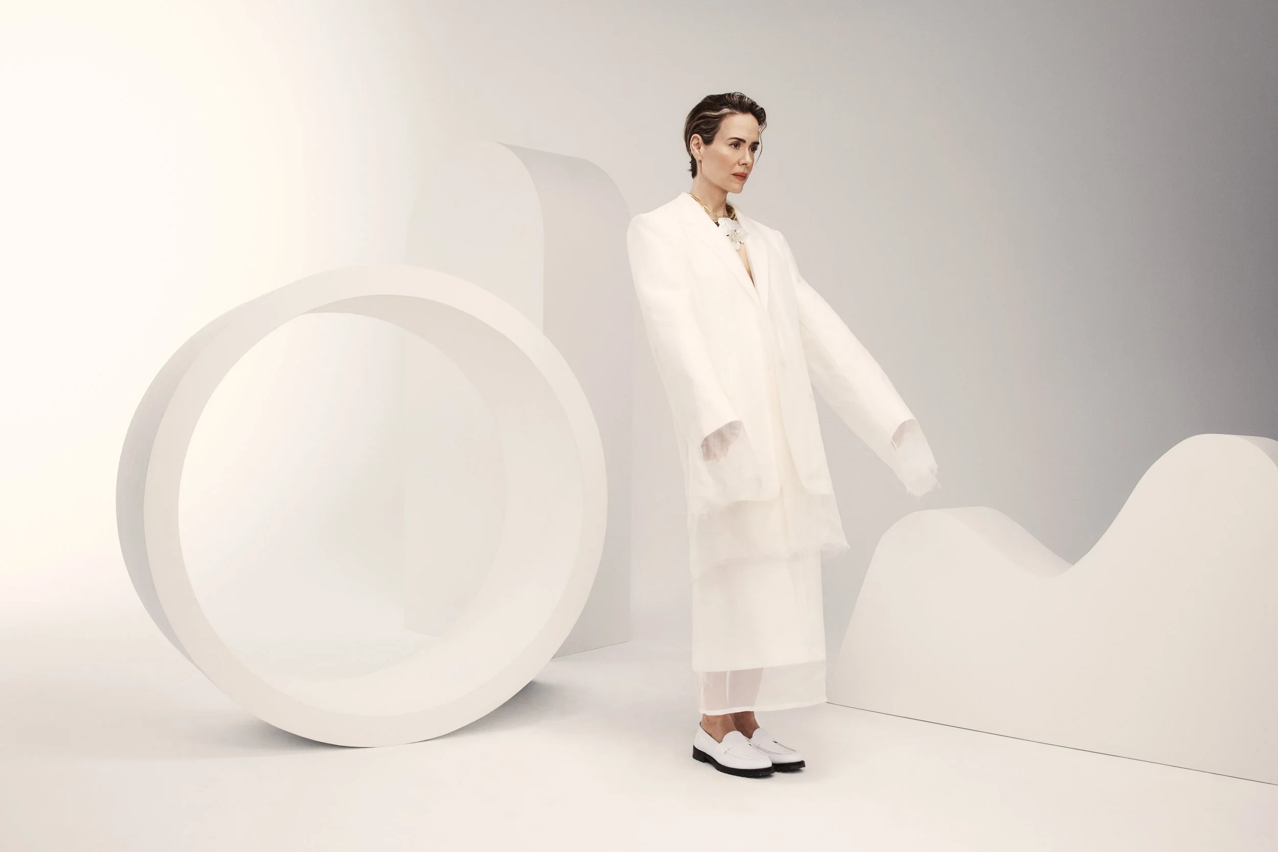 Sarah-Paulson-magazine-cover-editorial-fashion-shoot-13.JPG
