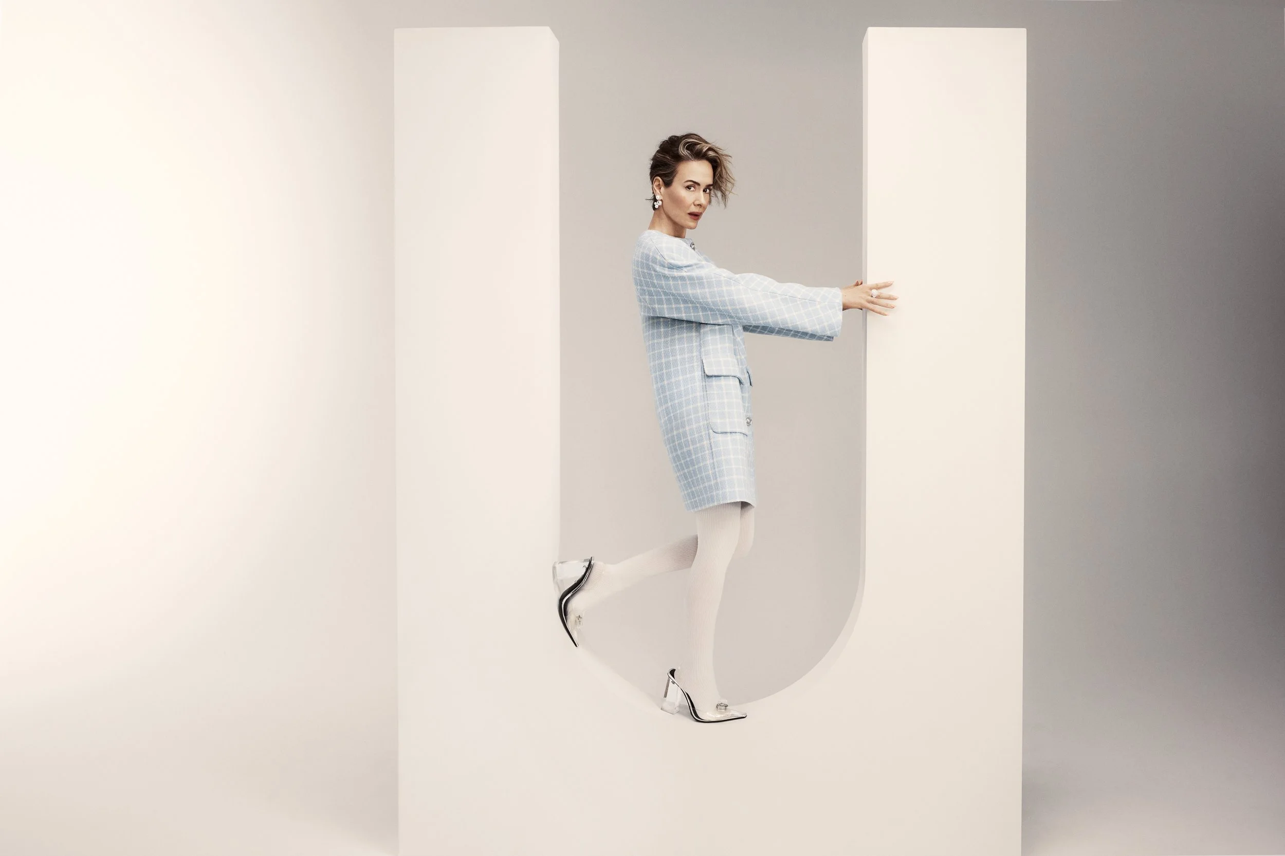 Sarah-Paulson-magazine-cover-editorial-fashion-shoot-14.JPG