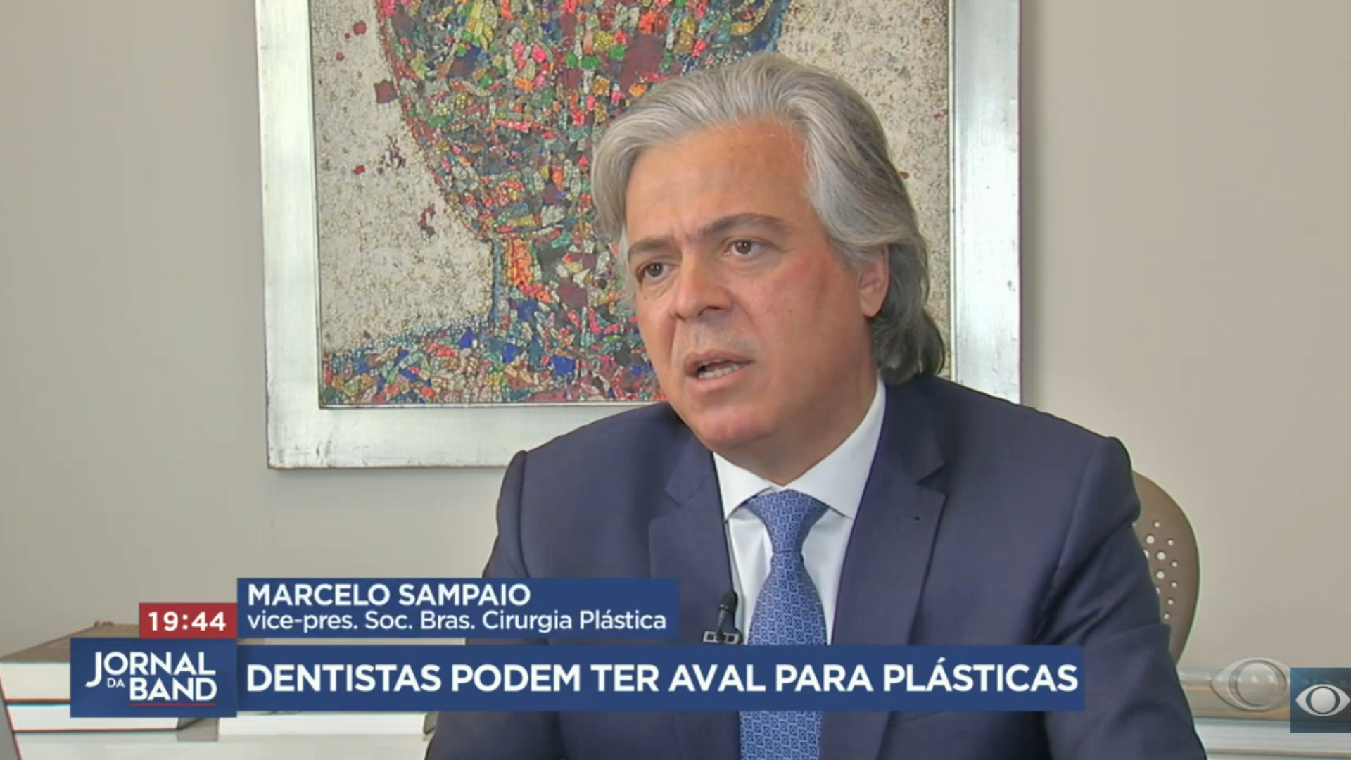 [JORNAL DA BAND] Dentistas podem ter aval para realizar cirurgias plásticas