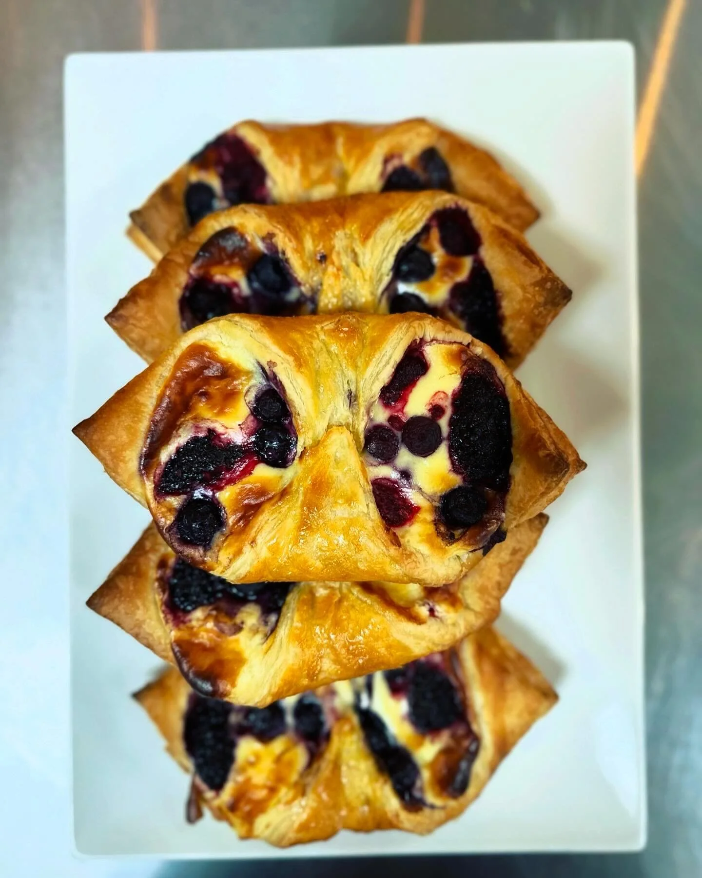 Good Morning!! 

Happy Friday! 🥳 We hope to see you this morning for pastries and coffees!! ☕️🥐 

Today we will be closing early at 1pm and CLOSED tomorrow. The Chef and Chocolatier are away at the NW Chocolate Festival for the weekend. We look for