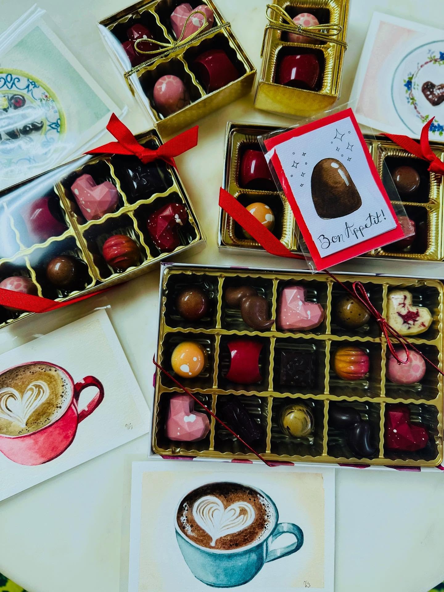 Bonjour Jeudi!! 🍫 
Hello Thursday! 👋🏻 

We hope this finds you well so far this week. 💞 

It has been a busy week for us here at the cafe and studio, as we prepare for the second busiest holiday for us, Valentine&rsquo;s Day!! 💘 We will also be 