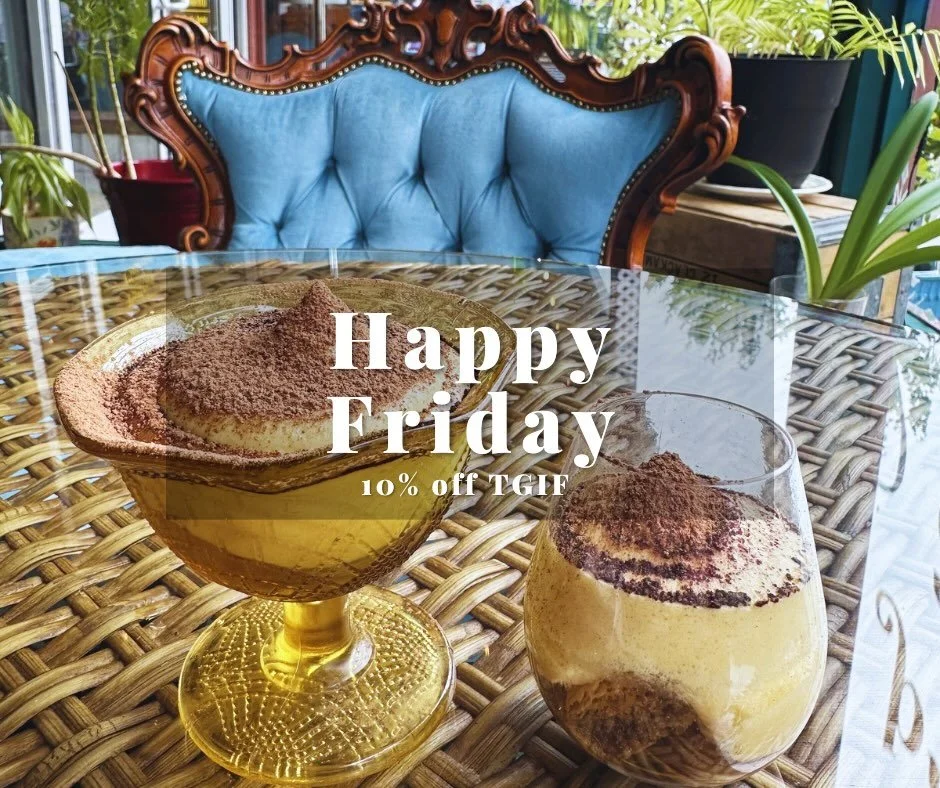 Bonjour Vendredi!! ☔️ 
Hello Friday! ☕️ 

We hope this finds you well on this drizzly afternoon. It has been one of those cozy cafe weeks. A great time to come enjoy some yummy pastries and hot drinks! 🤗

All your favorites are stocked, including th