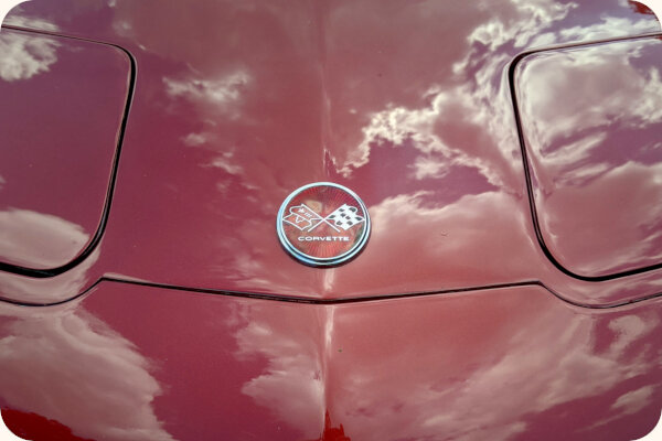 000525 Chevy Corvette Hood Badge.jpg