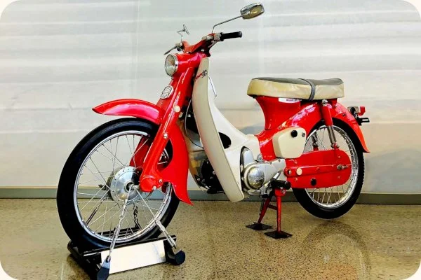 000802a&b 1965 Honda Super Cub.jpg