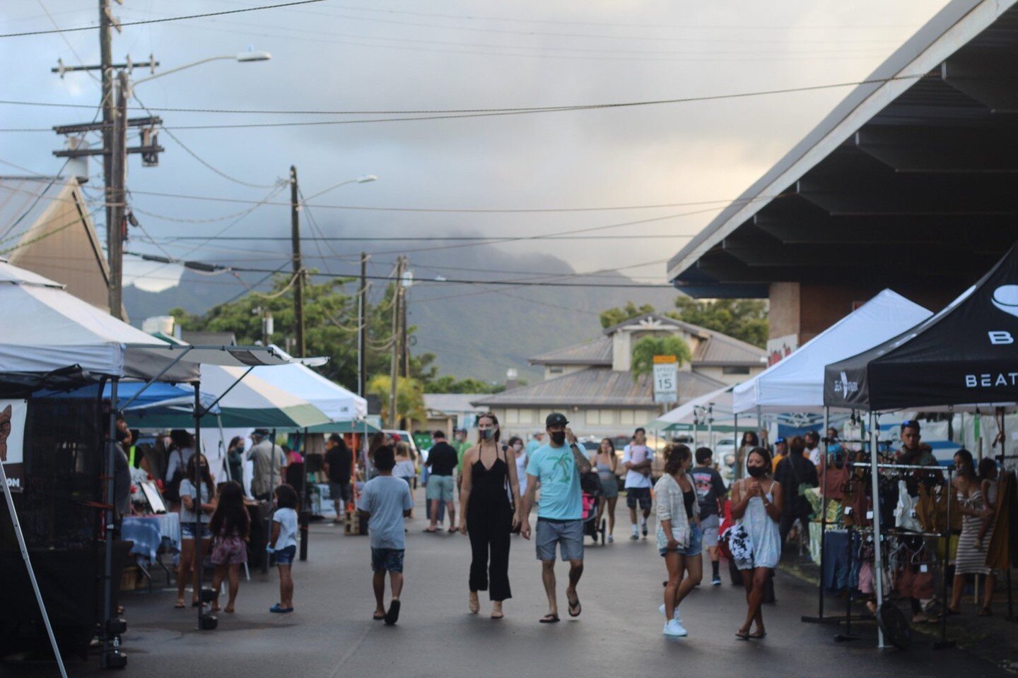 Join us for the last Downtown Lihue Night Market of the year! 

Come out and celebrate the closure of 2022 with good food, local vendors, and live performances by your favorite Kaua'i musicians.  This is the perfect opportunity to pick up last minute