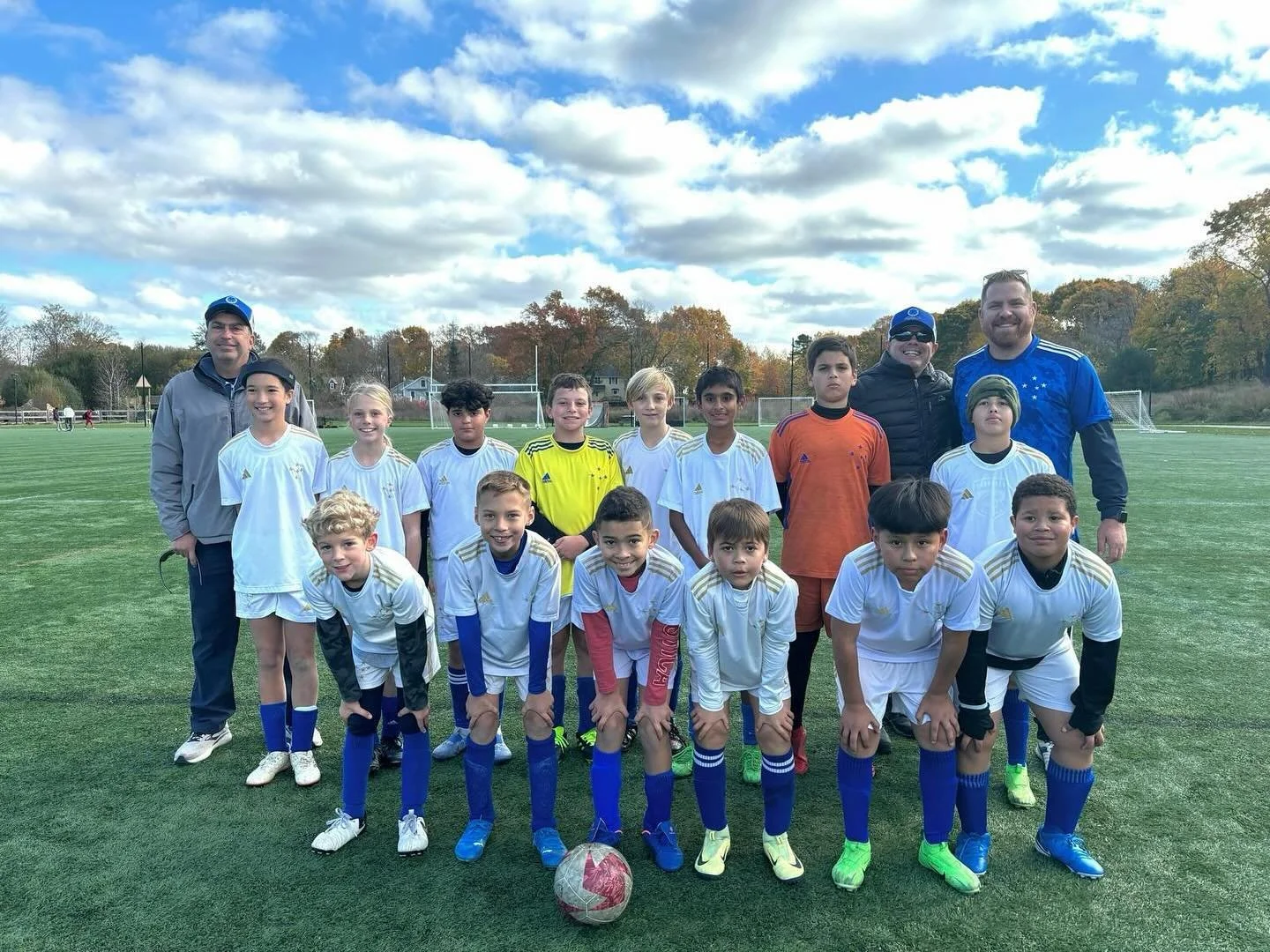 6x3 U12🦊
&bull;
&bull;
&bull;
#explore #explorepage #soccer #soccergame #cruzeiro #boston
