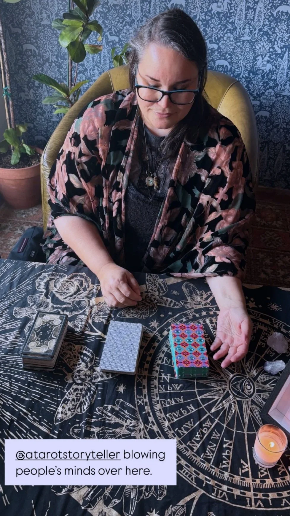 Reading tarot at Little Joy Coffee in Oak Cliff.