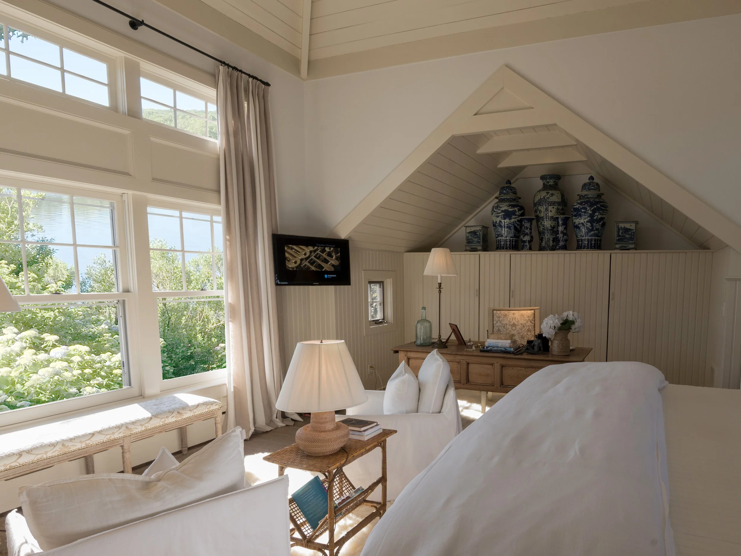 bluff_bedroom_183.jpg