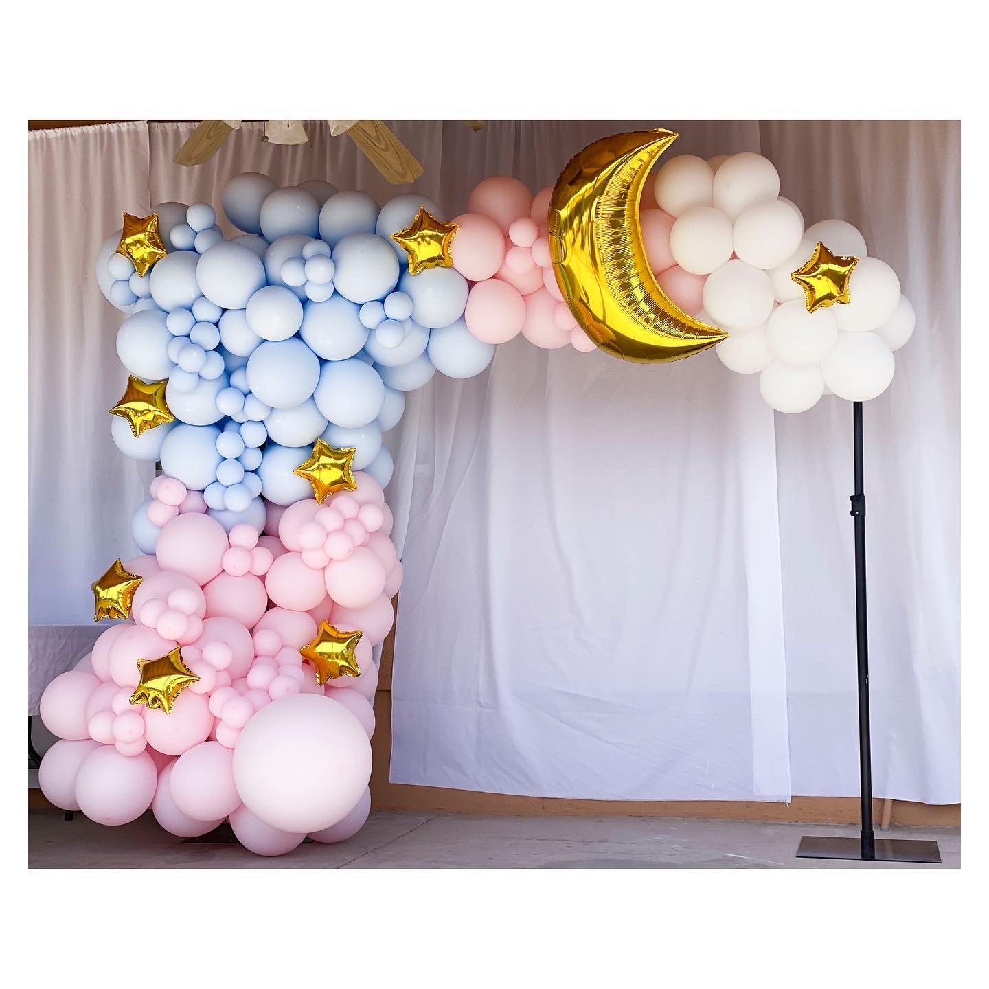 Lush twinkle twinkle little star pastel organic balloon garland: $385+ (stand not included)
(additional fee for stand: $75 rental plus $75 security deposit. Full security deposit returned upon pickup if no damages occur with rental)