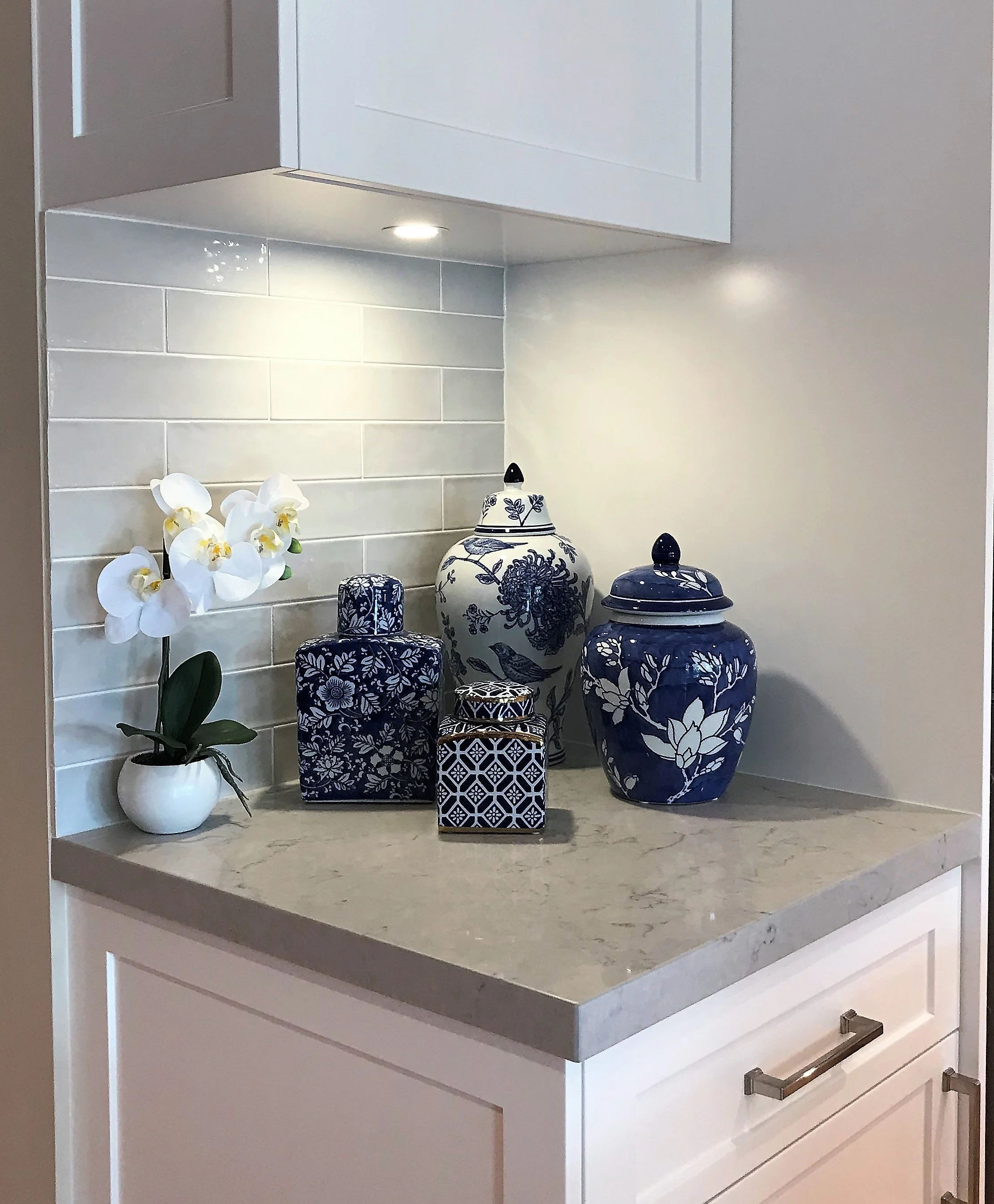 Gonzales front corner IMG_1506.JPG