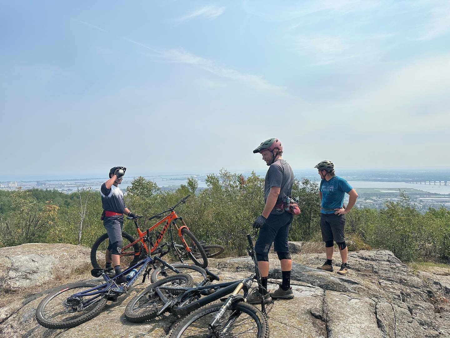 ‼️Attention Rocky Rumble riders‼️ We&rsquo;re just one week away from the first Duluth Rocky Rumble weekend enduro! Where else can you get views like this while also riding some amazing trails? Right here at the Duluth Rocky Rumble! Get signed up tod