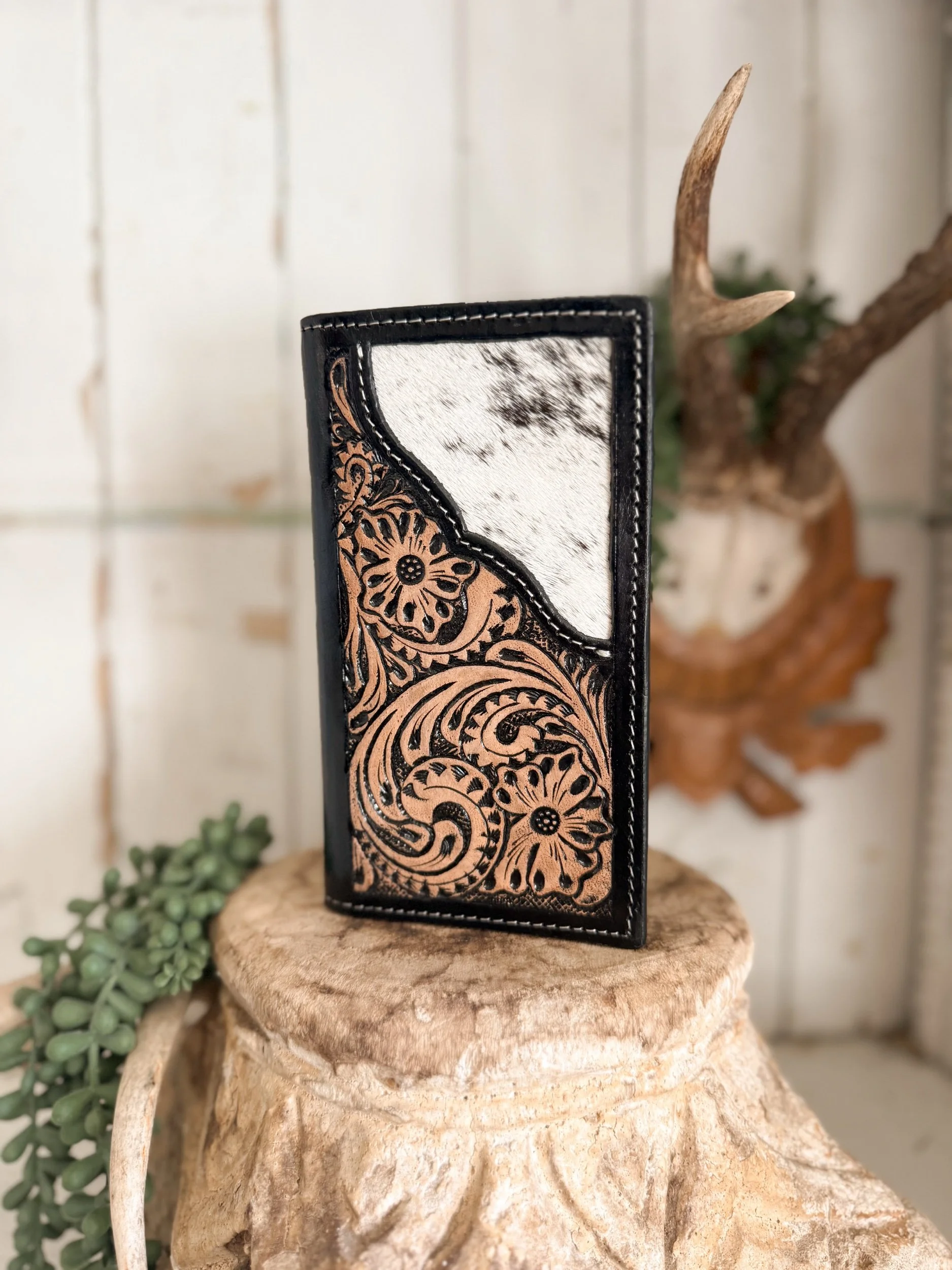 Mens Tooled/Cowhide Wallet