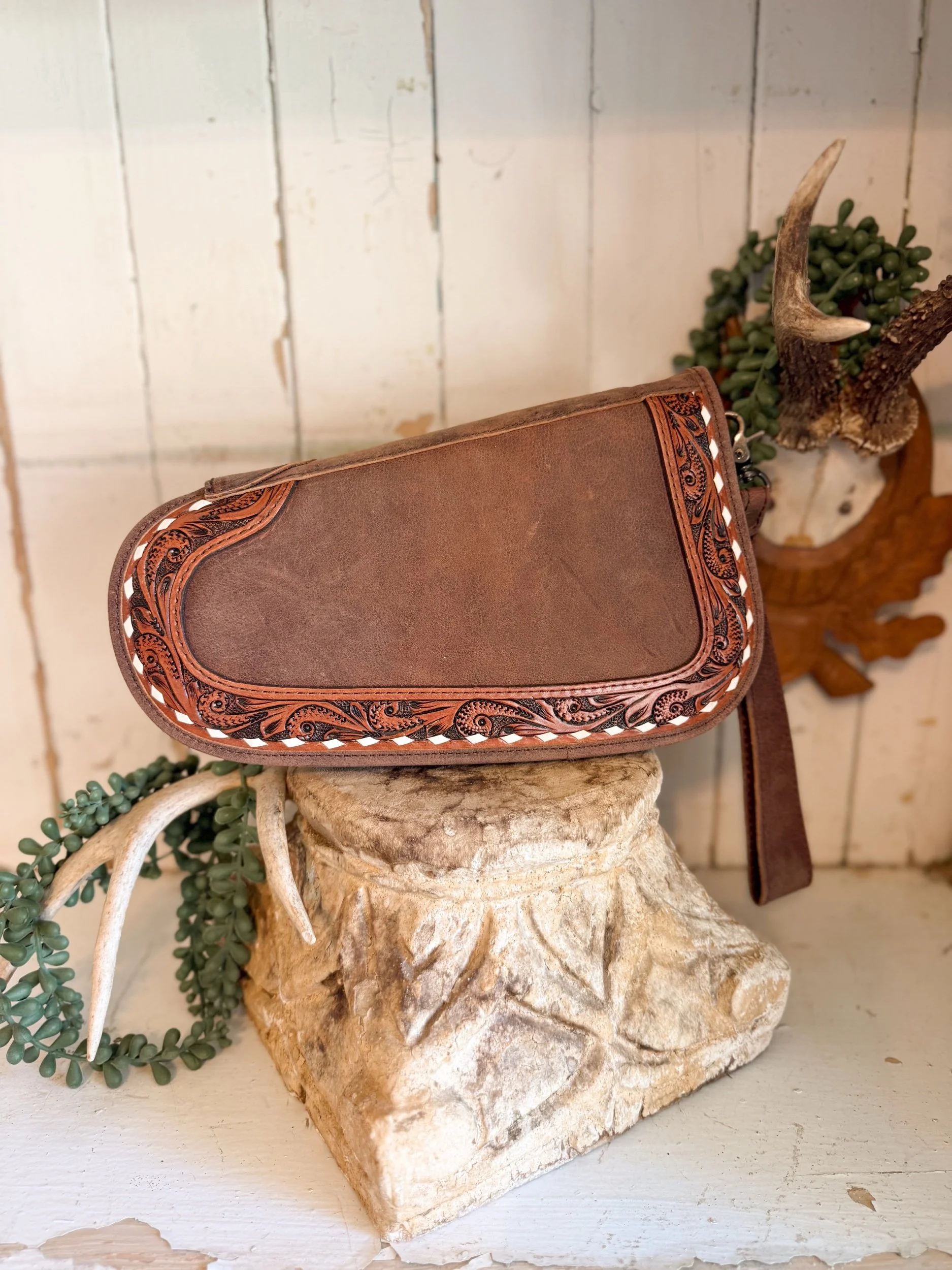 Medium Solid Leather Pistol Case