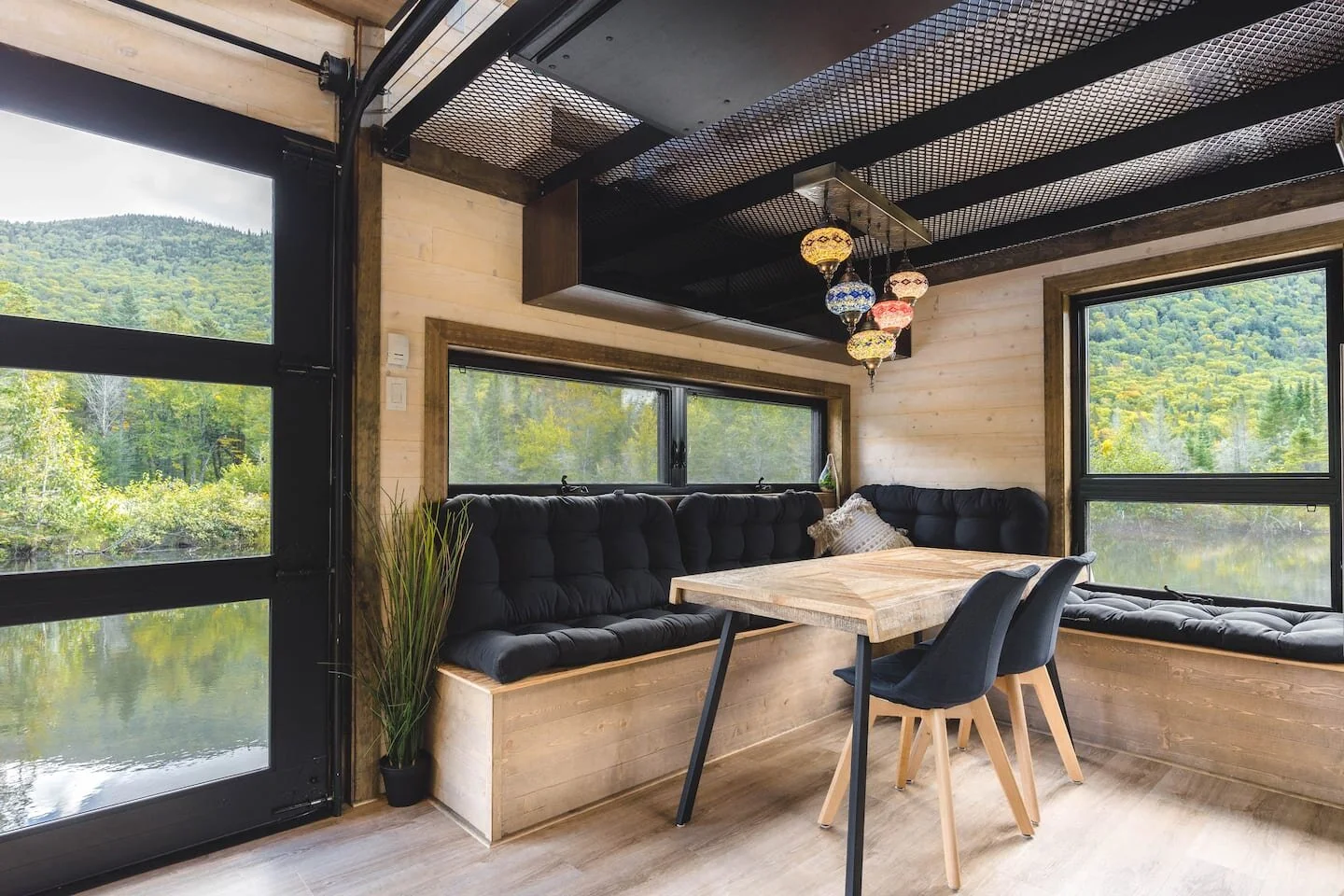 BoraBoréal Floating Home — Best Airbnb Canada