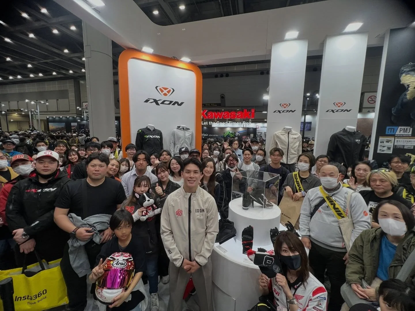 東京モーターサイクルショー
ご来場いただきありがとうございました。

中上貴晶さん🇯🇵によるIXONコラボ発表では、多くのファンの皆様にご参加いただき、大変盛り上がるイベントとなりました🤲
&uarr;
https://www.hills-trading.co.jp/ixontaka-1

VENUMコラボでは
RIZIN総合格闘家・倉本一真選手にもご来場いただきました💪