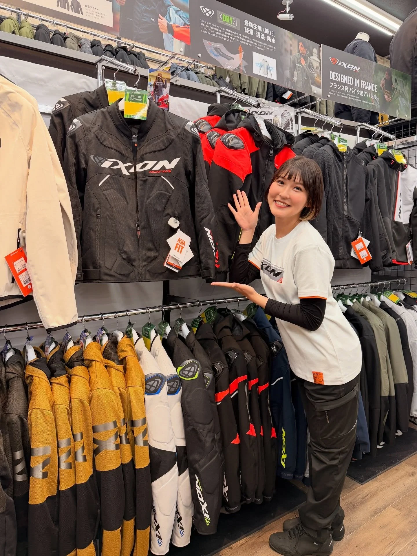 本日🔥ライコランド小倉店にてIXONイベント開催中🏍️

春夏新作をご覧いただけます！

元海外アイドル おかえりなさん
@okaeri_na7 がIXONガールとして登場✨

店頭で皆さまをお迎えしております😊

#IXON #ライコランド小倉