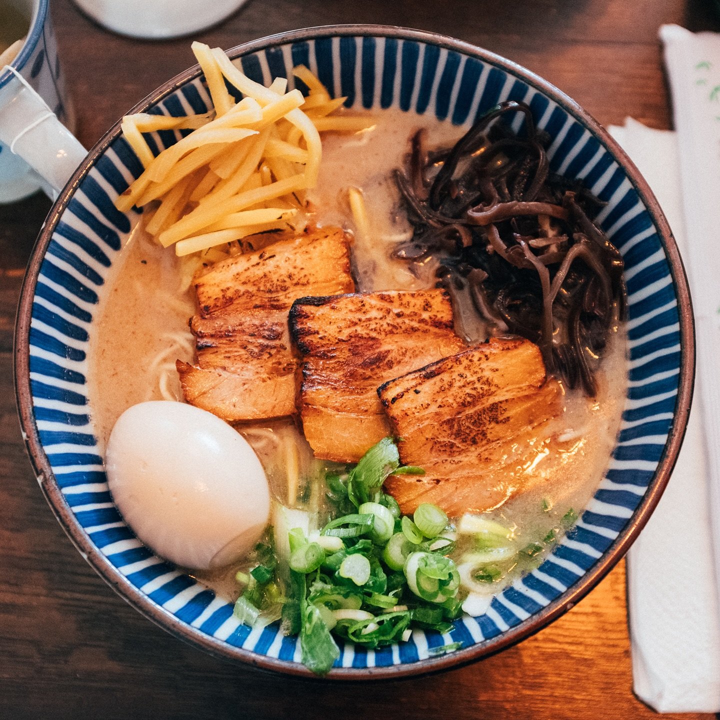 Happy Friday from The Ramen Joint 🍜
Time for chashu, rich broth, and noodles that hit just right!
Let the weekend begins!

📍 The Ramen Joint | LA 🕐 Open daily 11:30am &ndash; 9:30pm 📞 424.227.9328

#ramenjoint #theramenjoint #ramenjointlax #thera