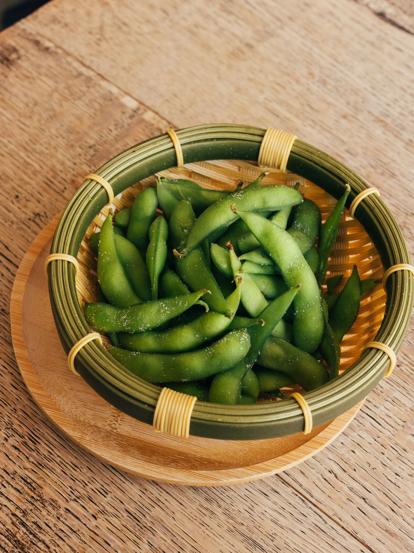 Hold onto your bowls, LA! 🌬️🍜
It&rsquo;s officially &ldquo;extra windy, extra noodles&rdquo; weather. We&rsquo;re opening up the doors and getting the kitchen fired up to help you find some shelter from the gusts.
Whether you need a hot bowl of Sho