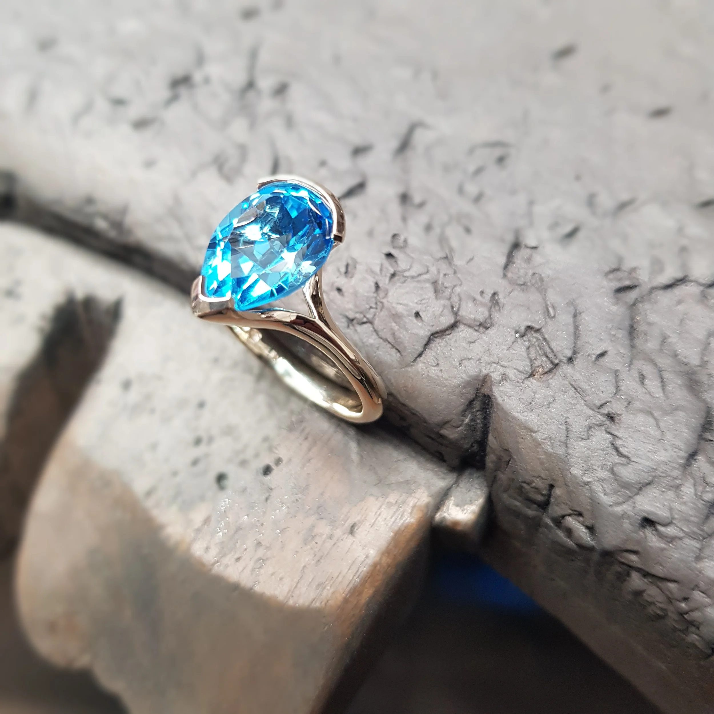 Pear Bubble Ring Yellow and SBT 2.jpg