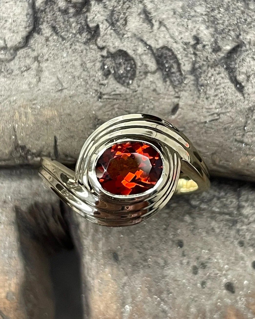 Hard to capture the warmth of this oval Madeira Citrine - set into a swirl of rich 9ct yellow gold, it feels a bit like you're looking into the depths of a fire. 
#independentjeweller #bespokejewellerydesign #handmadejewelry #designerjeweller #citri