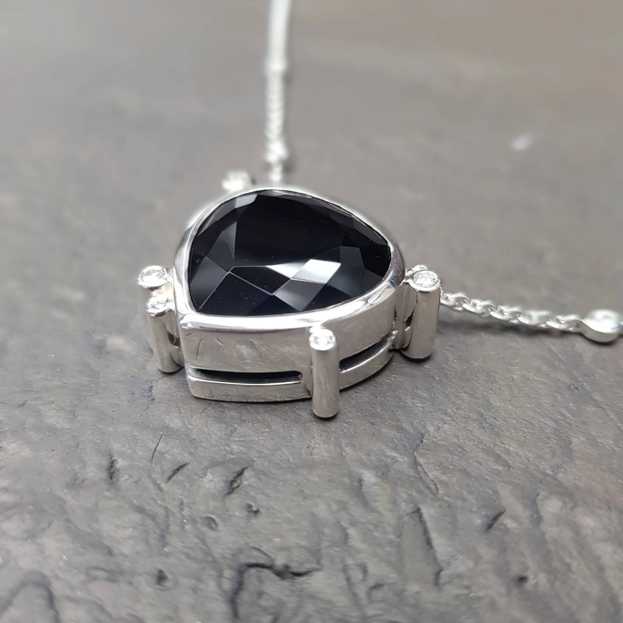 Onyx Pear Bubbles Pendant 2.JPG