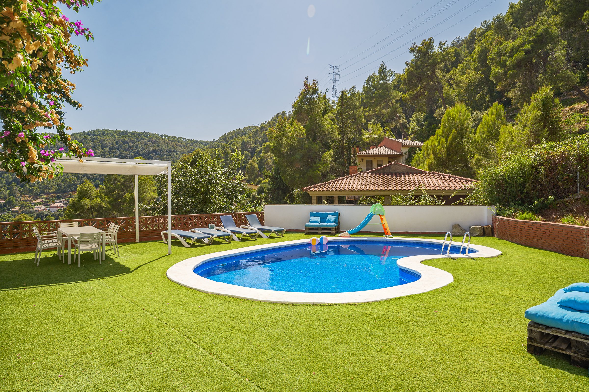 2026-08-11_Avinguda_Quarta_20_Torrelles_de_Llobregat_54.jpg