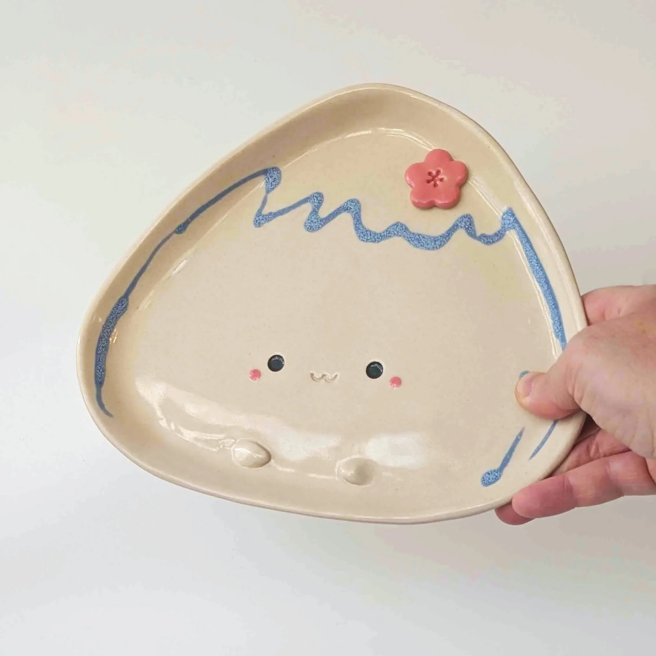 Assiette Mont Fuji Happy Face - dispo dimanche 4 octobre à 10h
