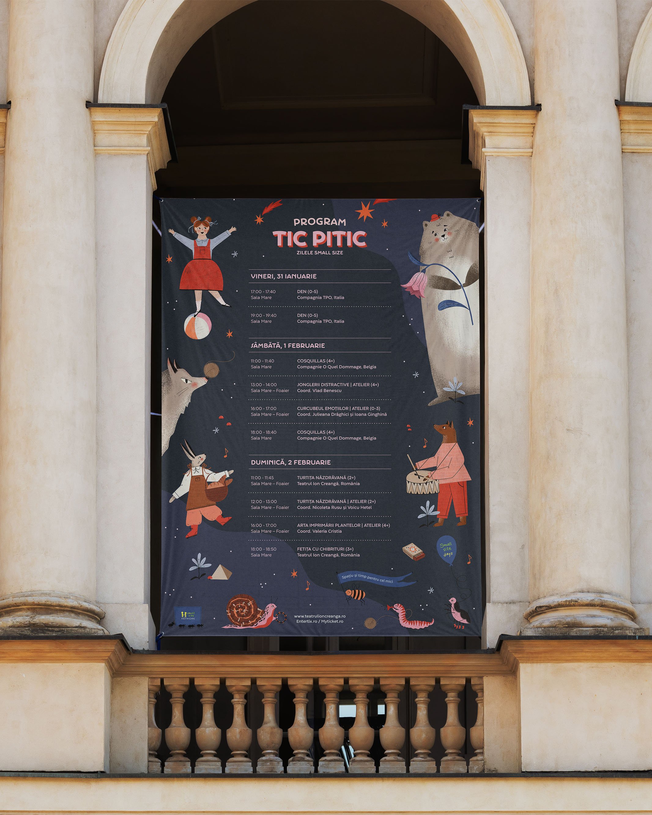 Hanging_Banner_Mockup.jpg