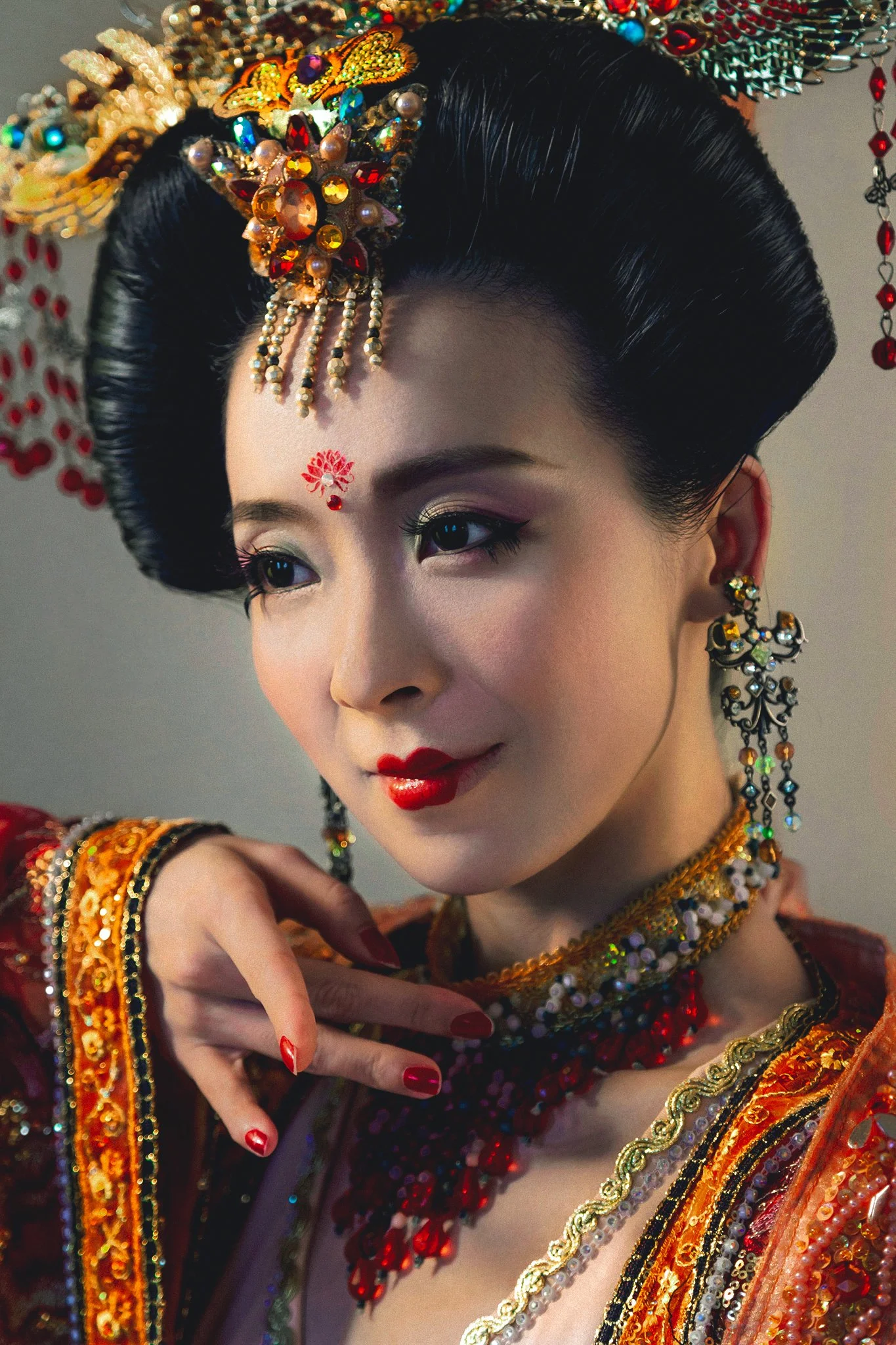 Yang Gui Fei headshot_2 copy.jpg